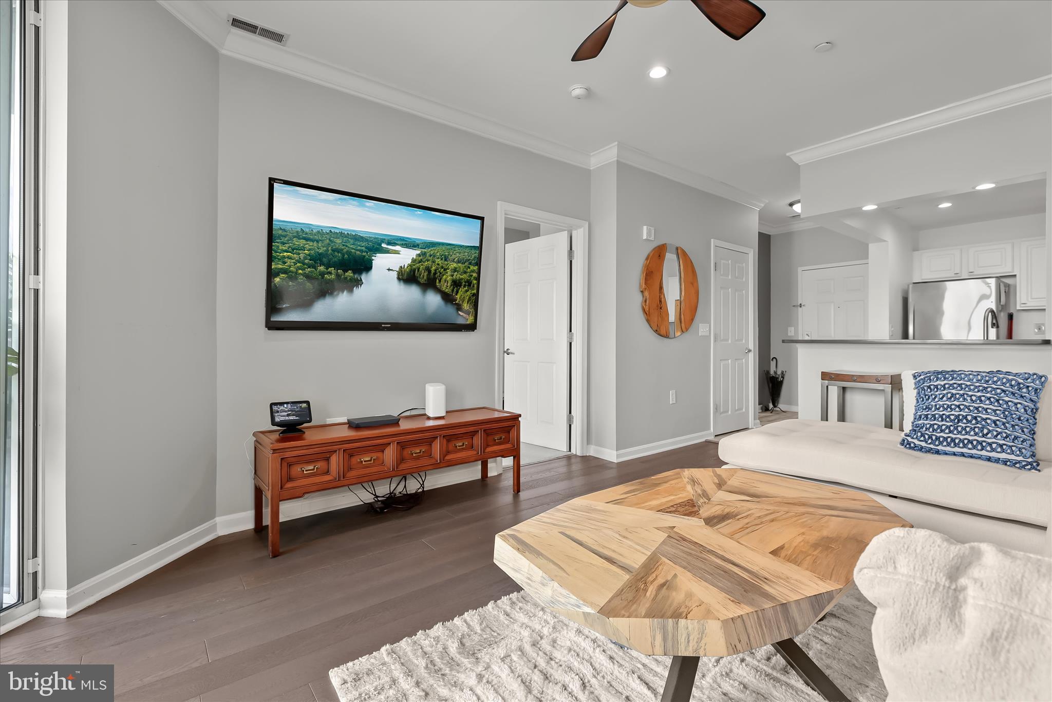 PIERSIDE AT HARBORVIEW - Residential
