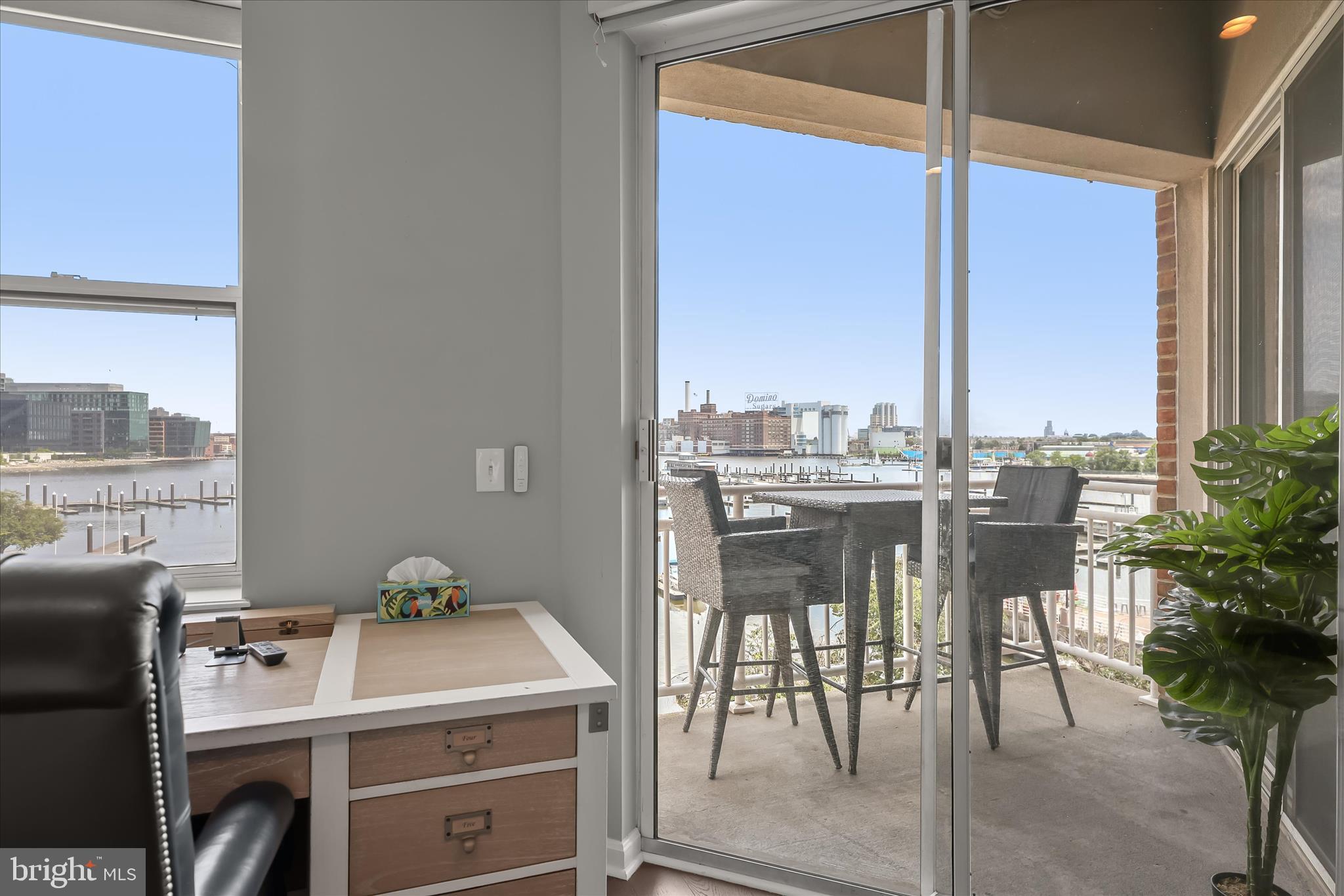 PIERSIDE AT HARBORVIEW - Residential