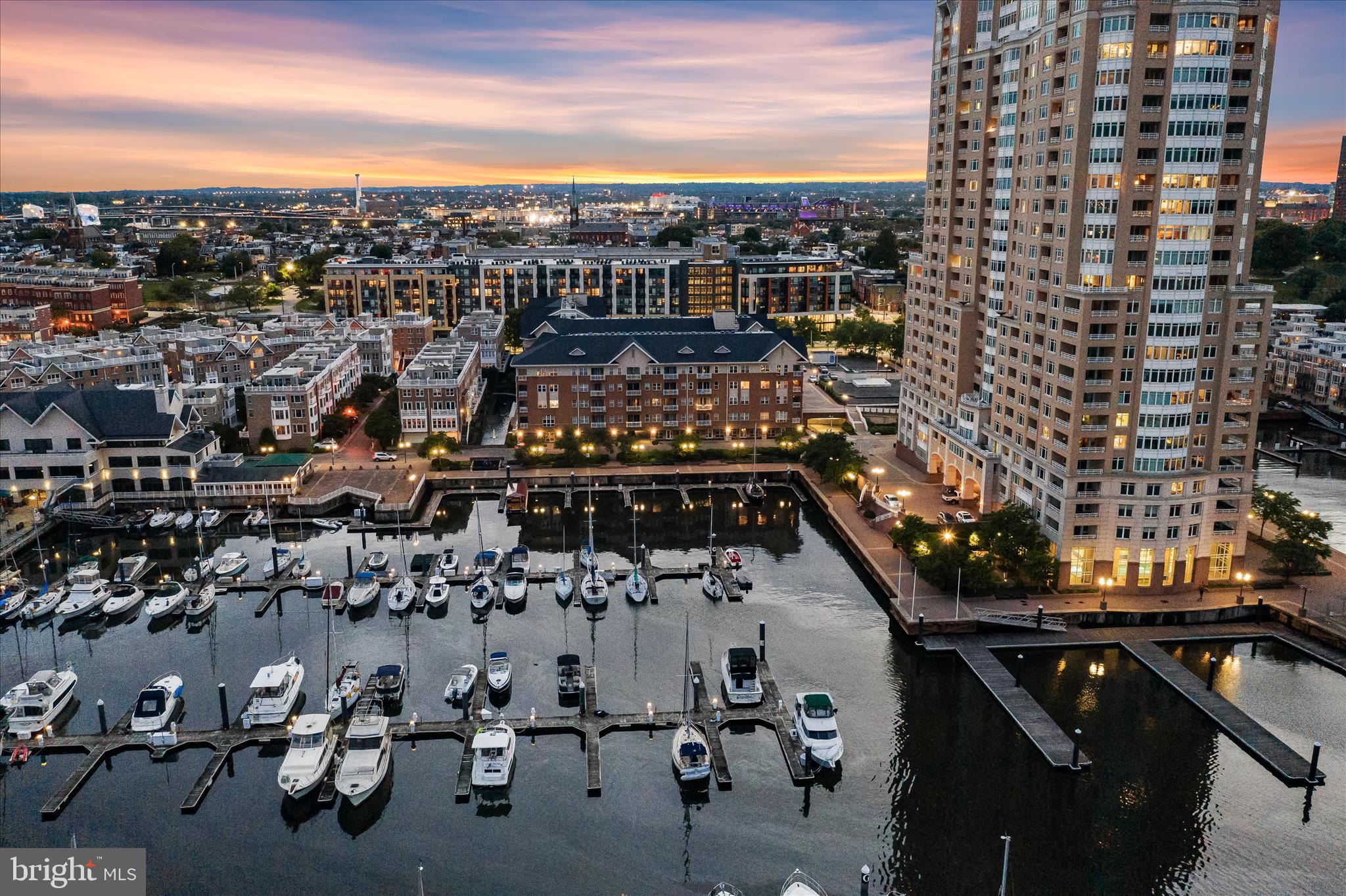 PIERSIDE AT HARBORVIEW - Residential