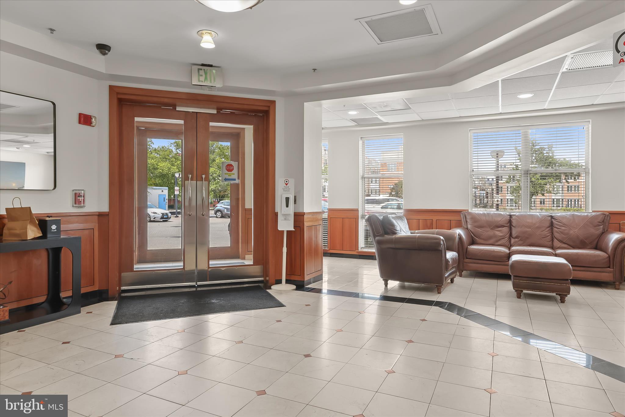 PIERSIDE AT HARBORVIEW - Residential