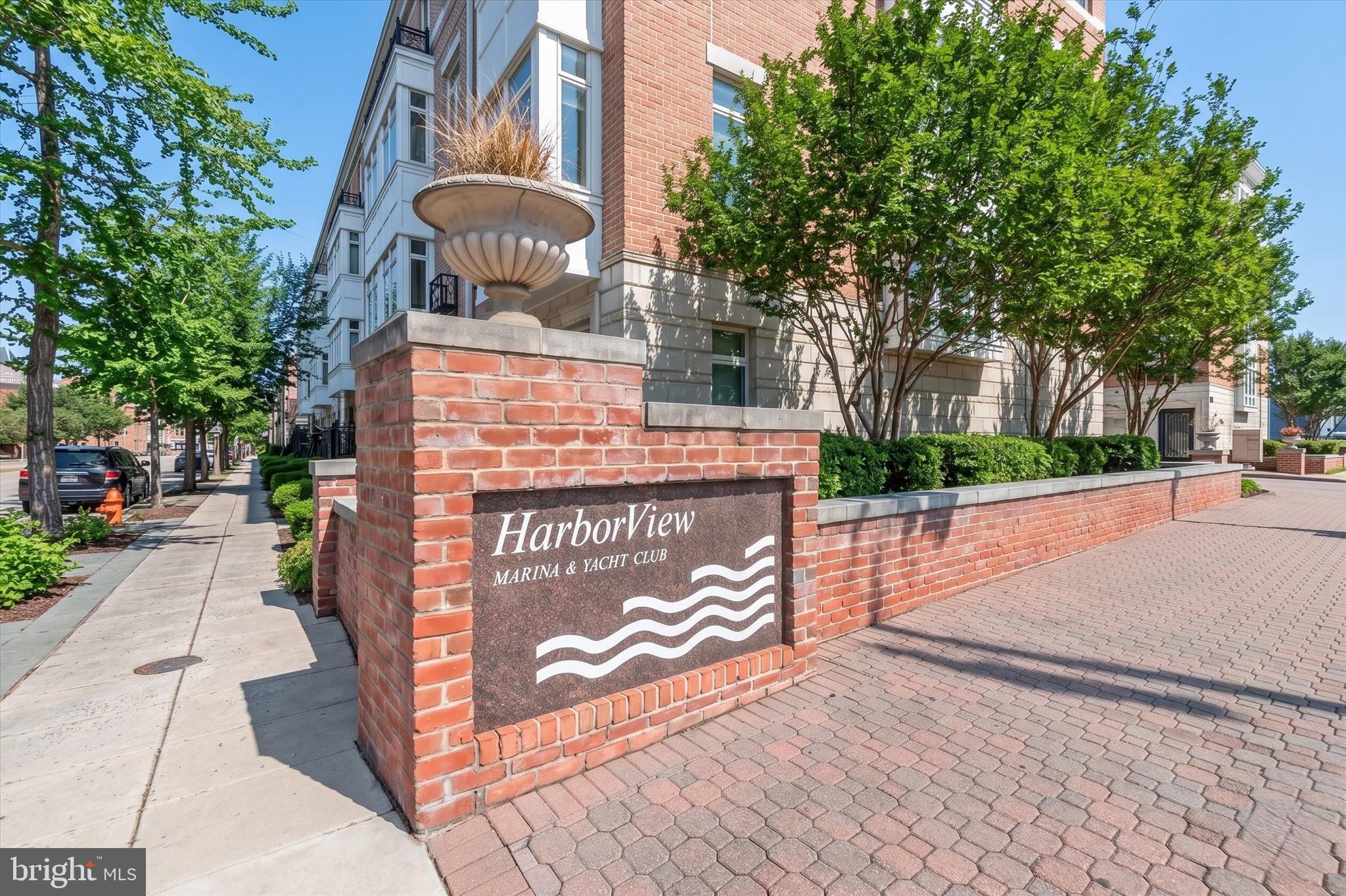 PIERSIDE AT HARBORVIEW - Residential