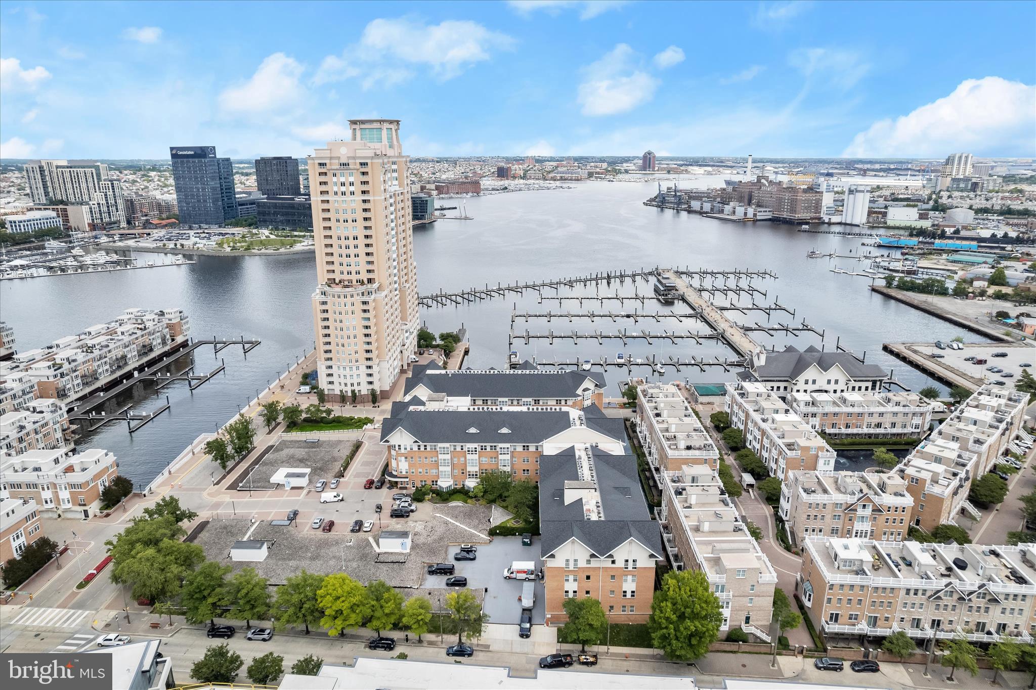 PIERSIDE AT HARBORVIEW - Residential