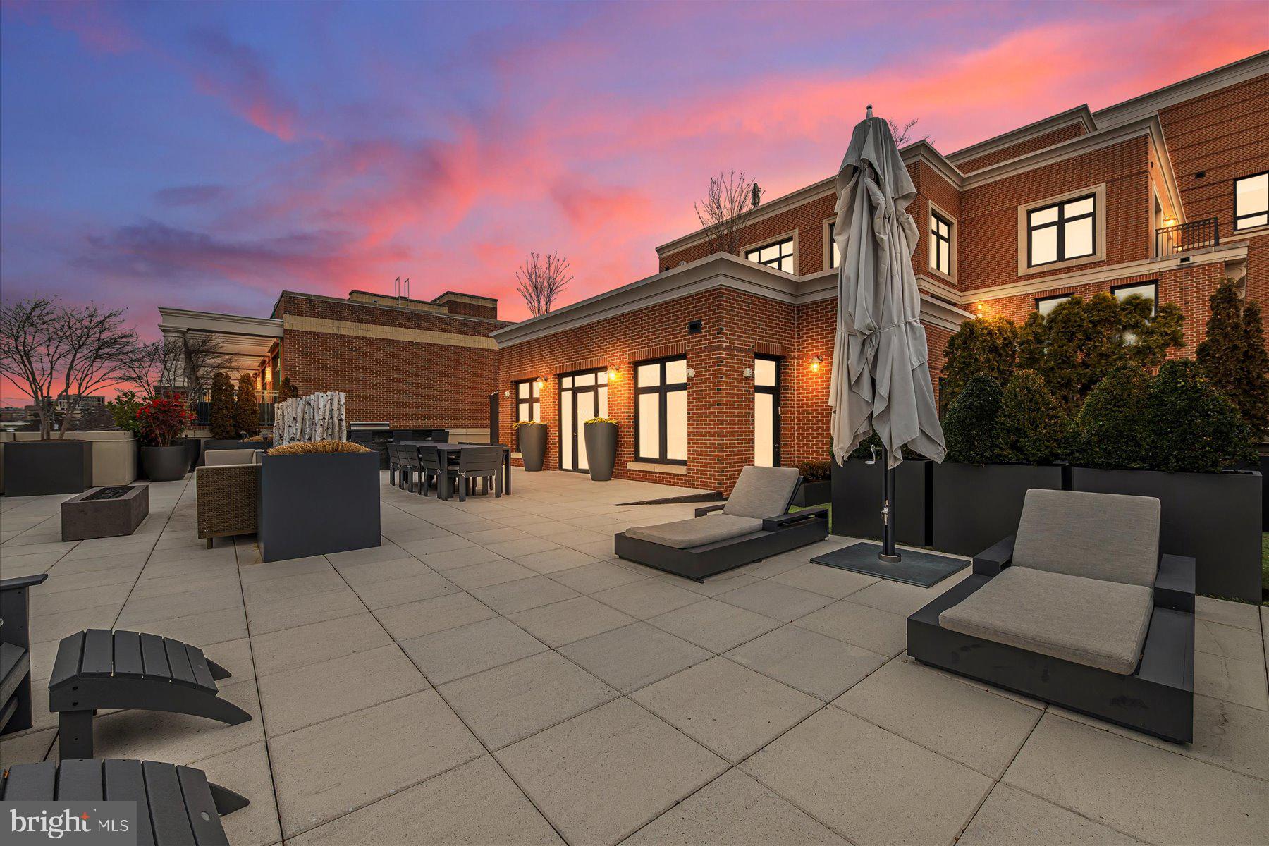 DOWNTOWN BETHESDA - Residential
