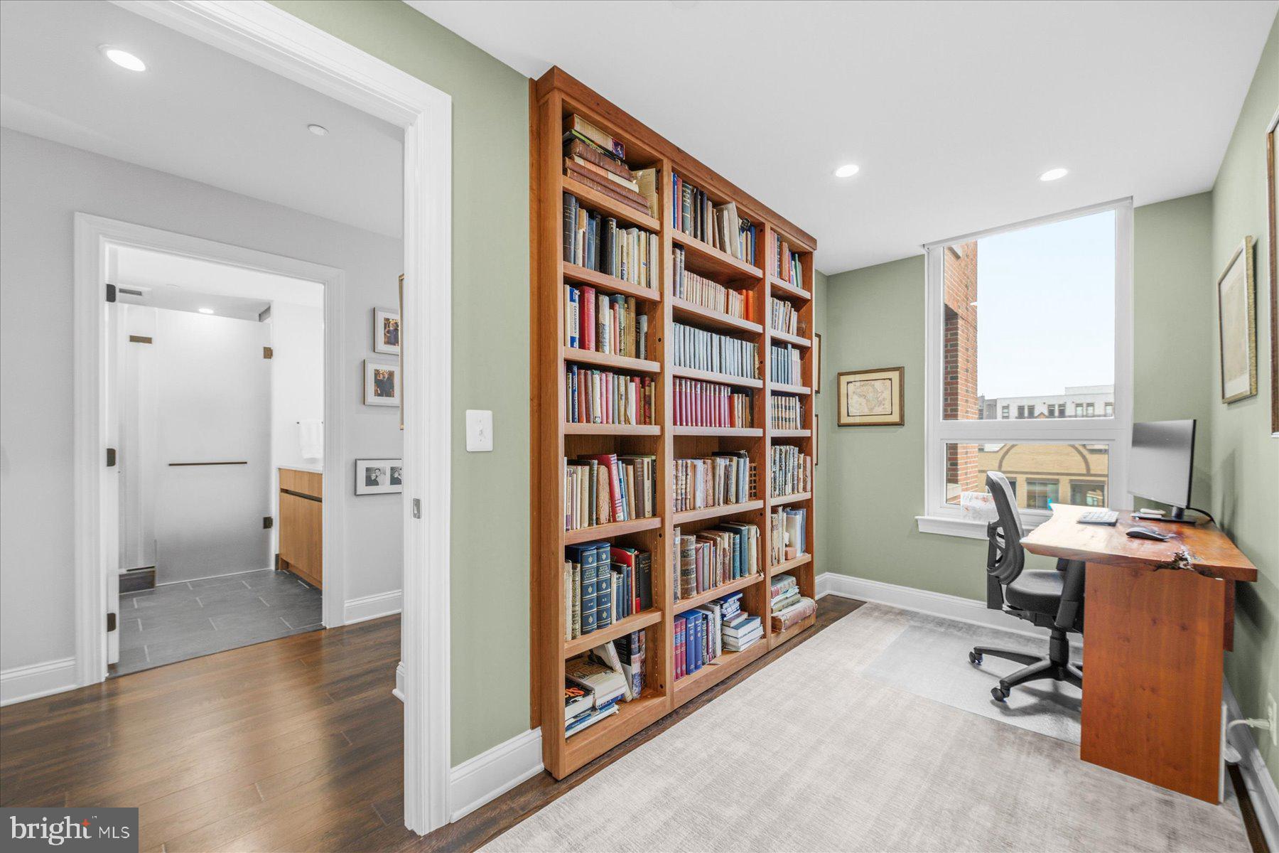 DOWNTOWN BETHESDA - Residential
