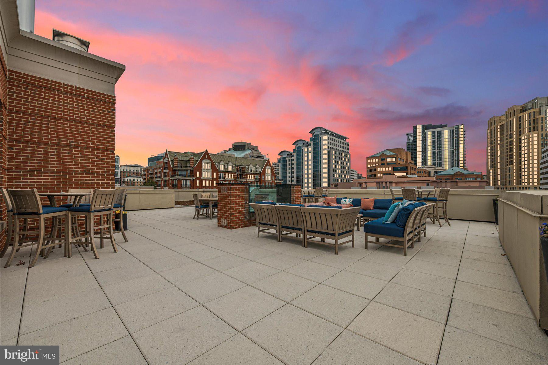 DOWNTOWN BETHESDA - Residential