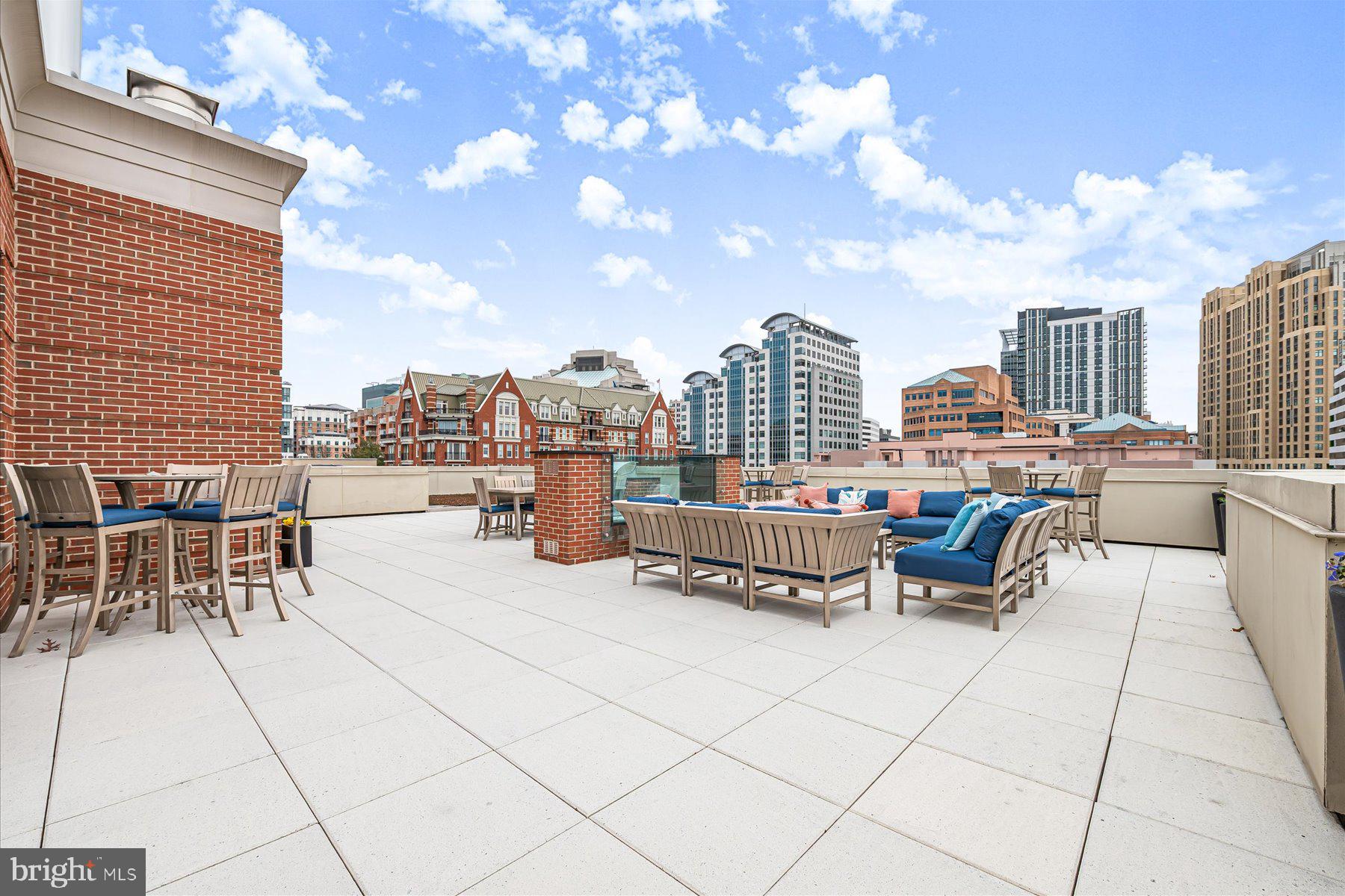 DOWNTOWN BETHESDA - Residential