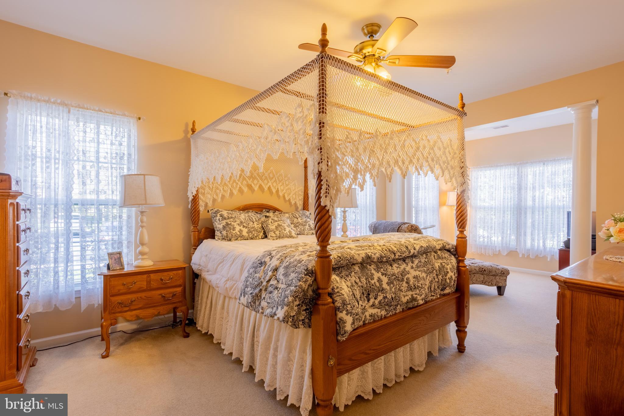 KINGS CROSSING - Residential