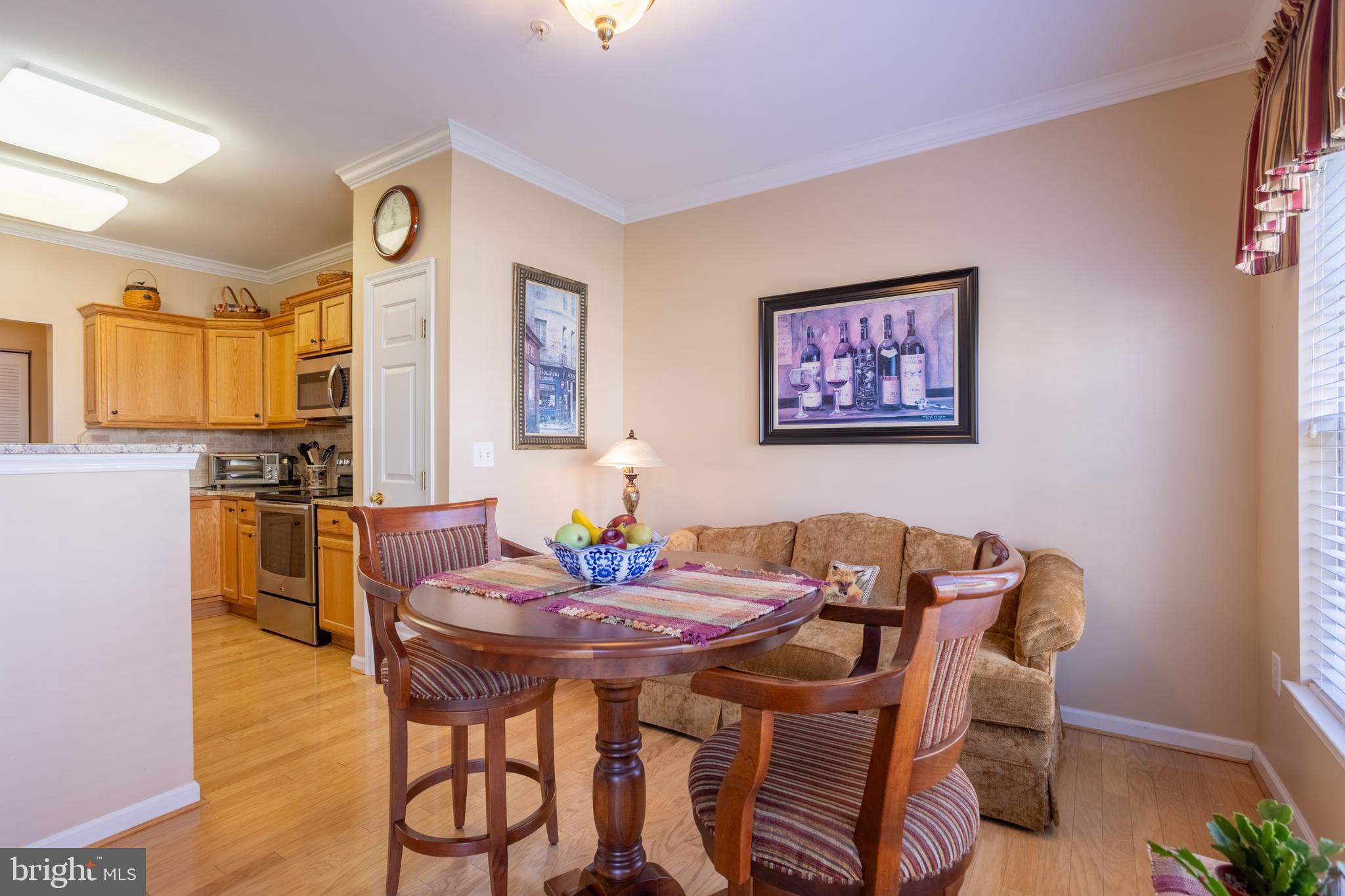 KINGS CROSSING - Residential