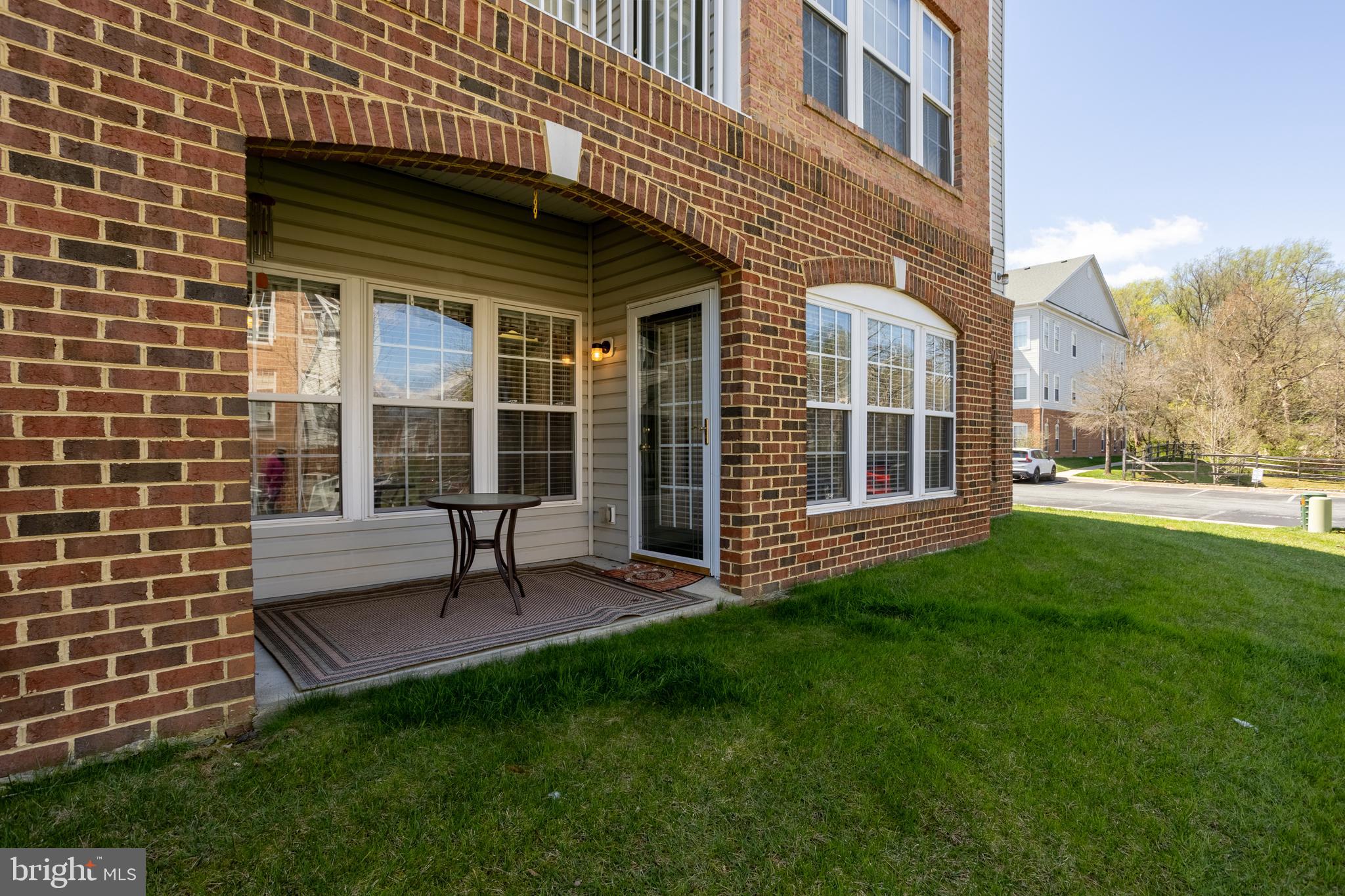 KINGS CROSSING - Residential