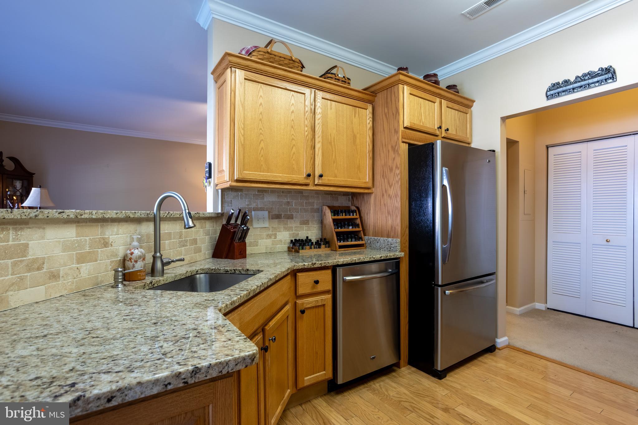 KINGS CROSSING - Residential