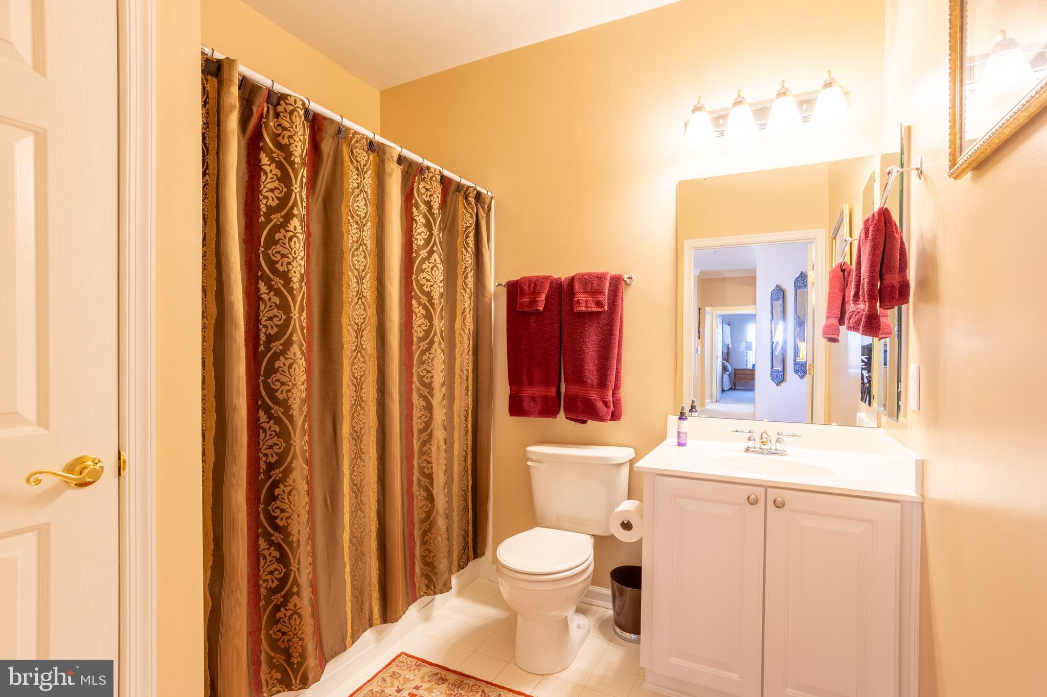 KINGS CROSSING - Residential
