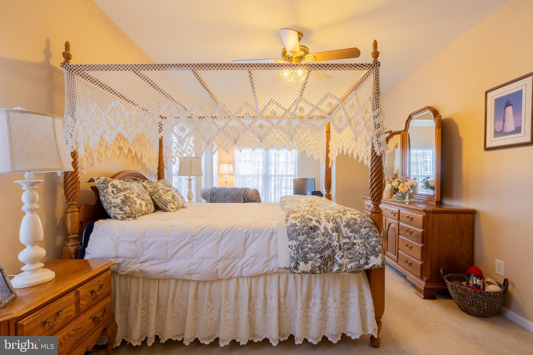 KINGS CROSSING - Residential