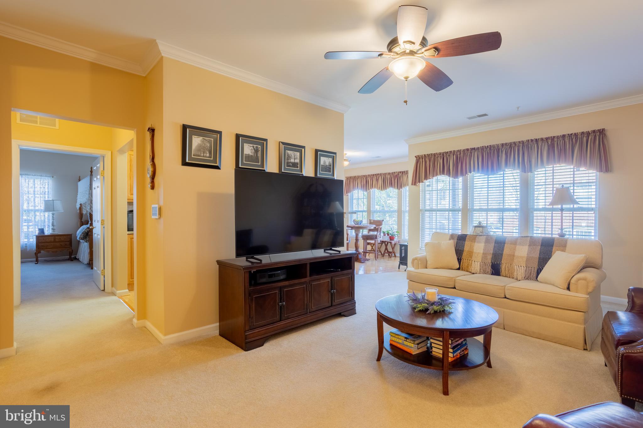 KINGS CROSSING - Residential