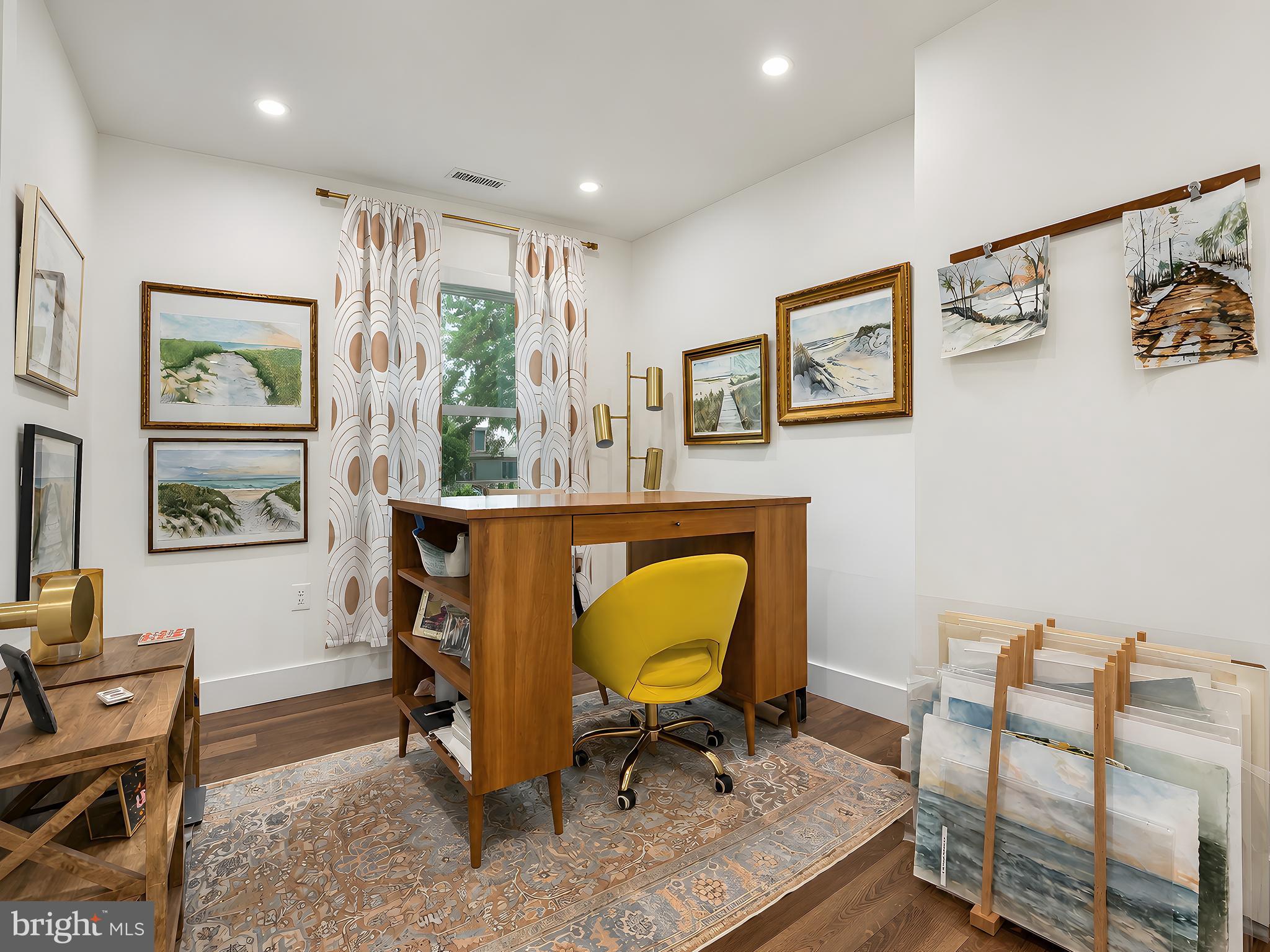 ROUSBY HALL WOODS - Residential