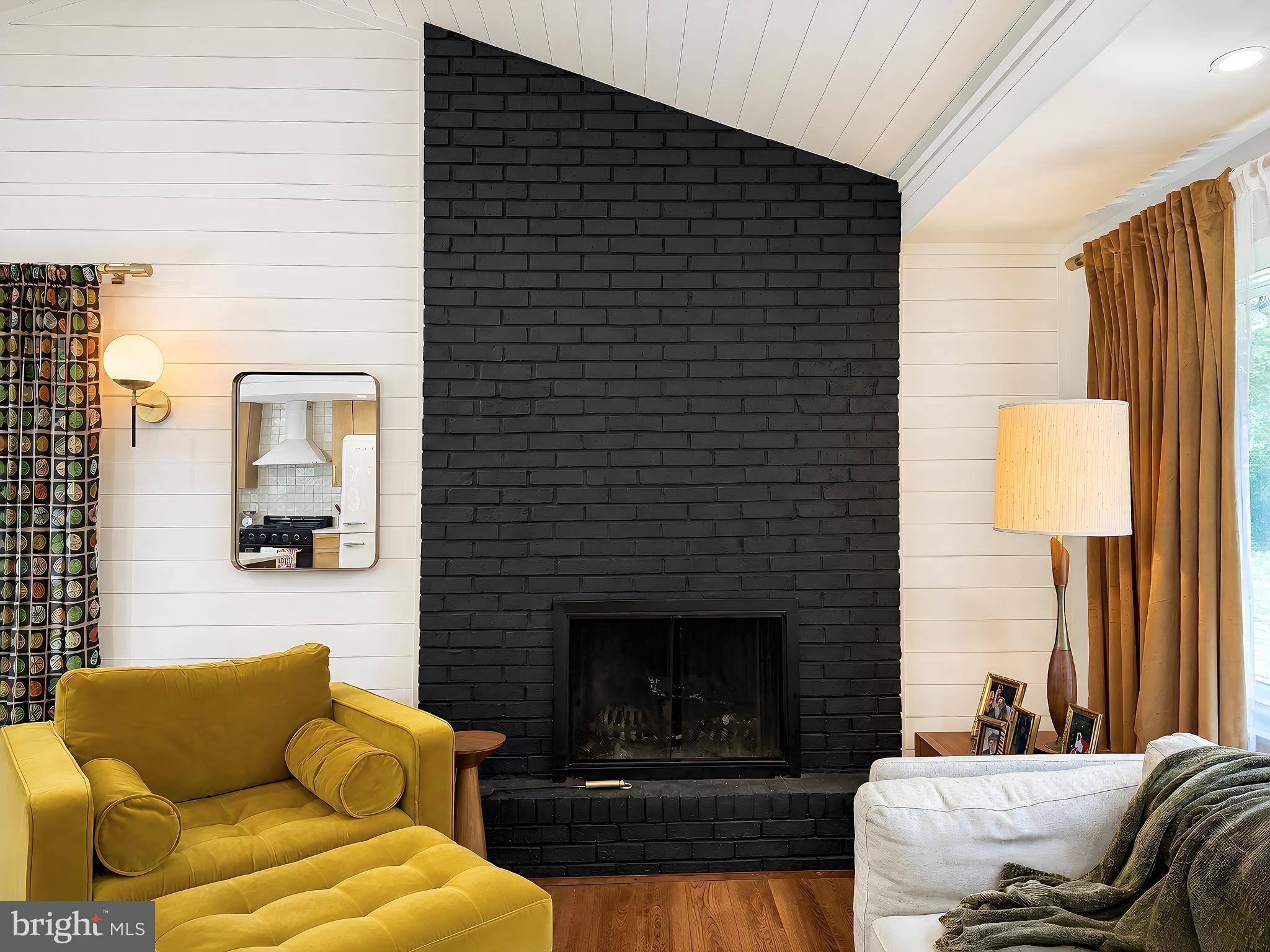 ROUSBY HALL WOODS - Residential