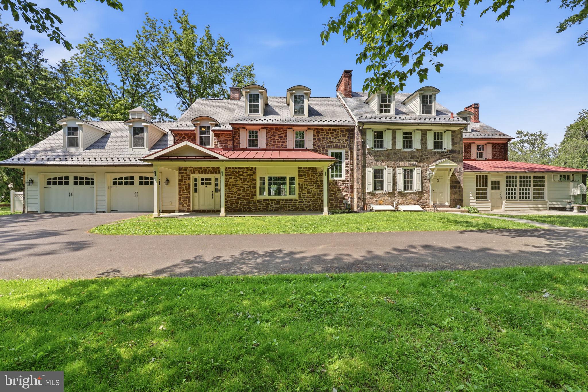 THE RIDINGS - Residential