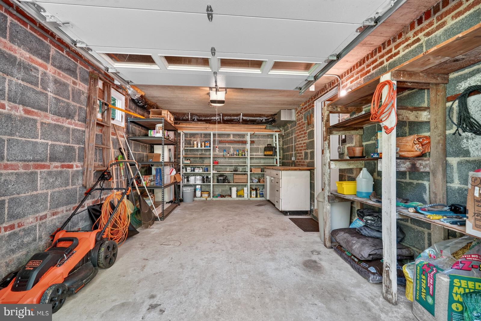 BROADMONT - Residential