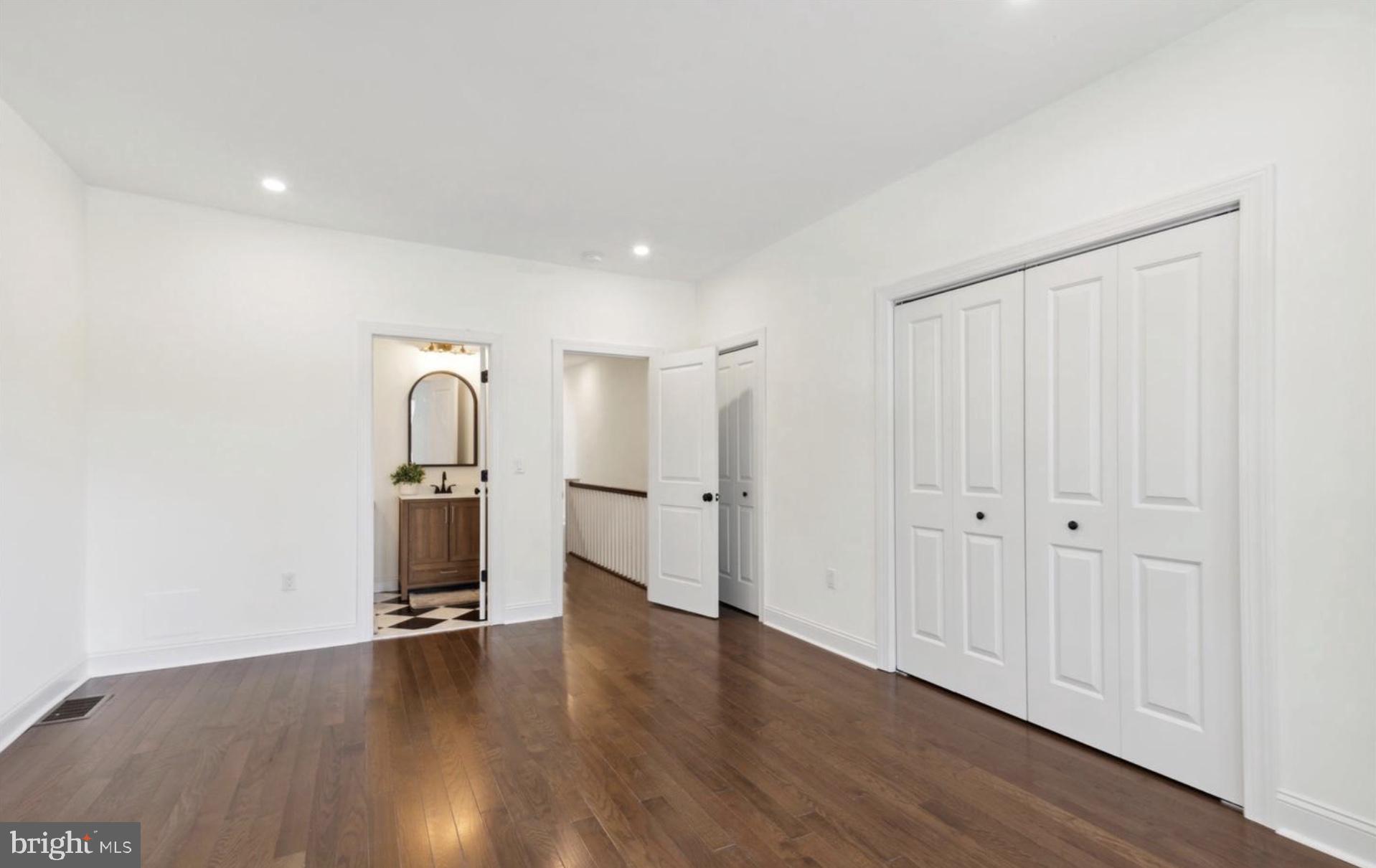 COBBS CREEK - Residential