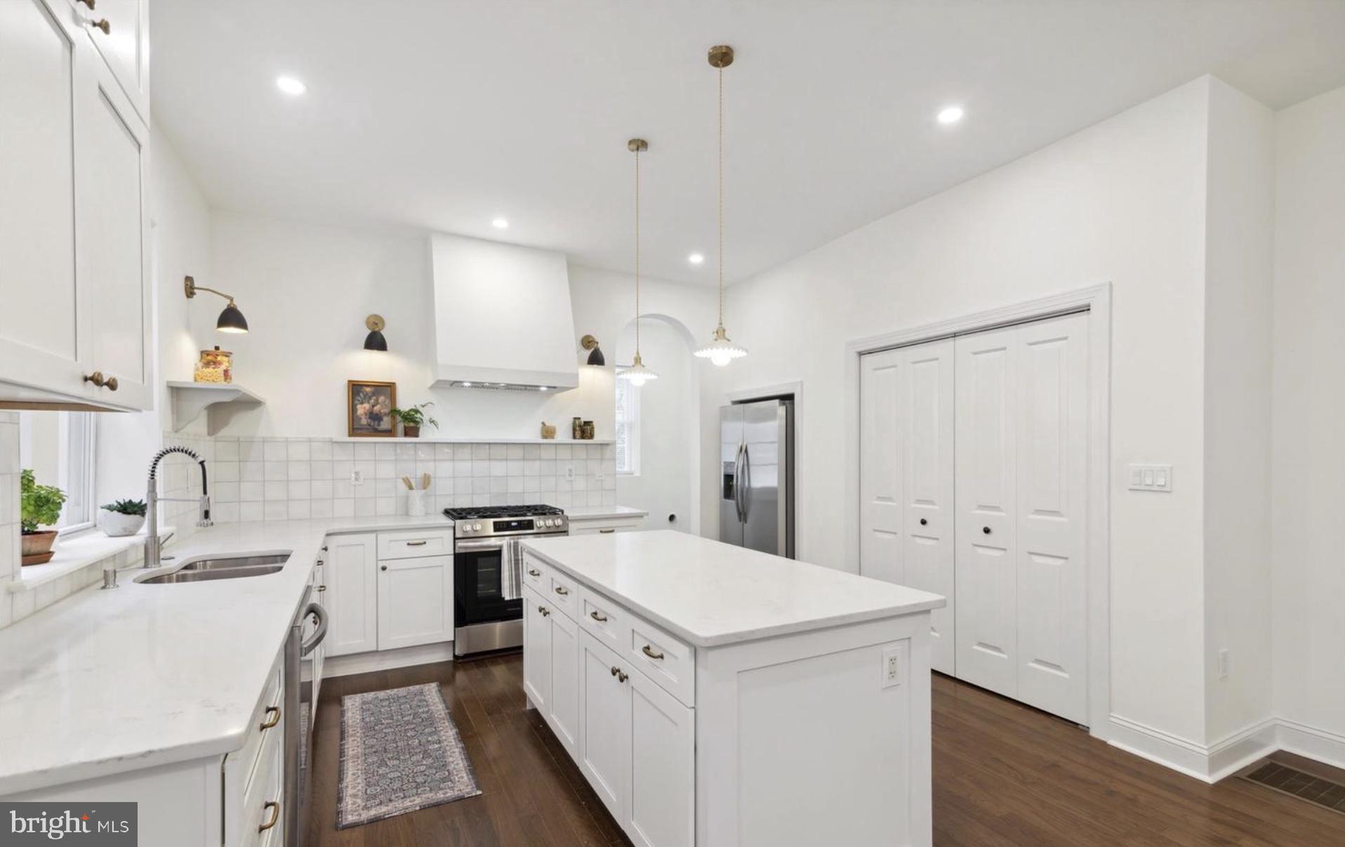 COBBS CREEK - Residential