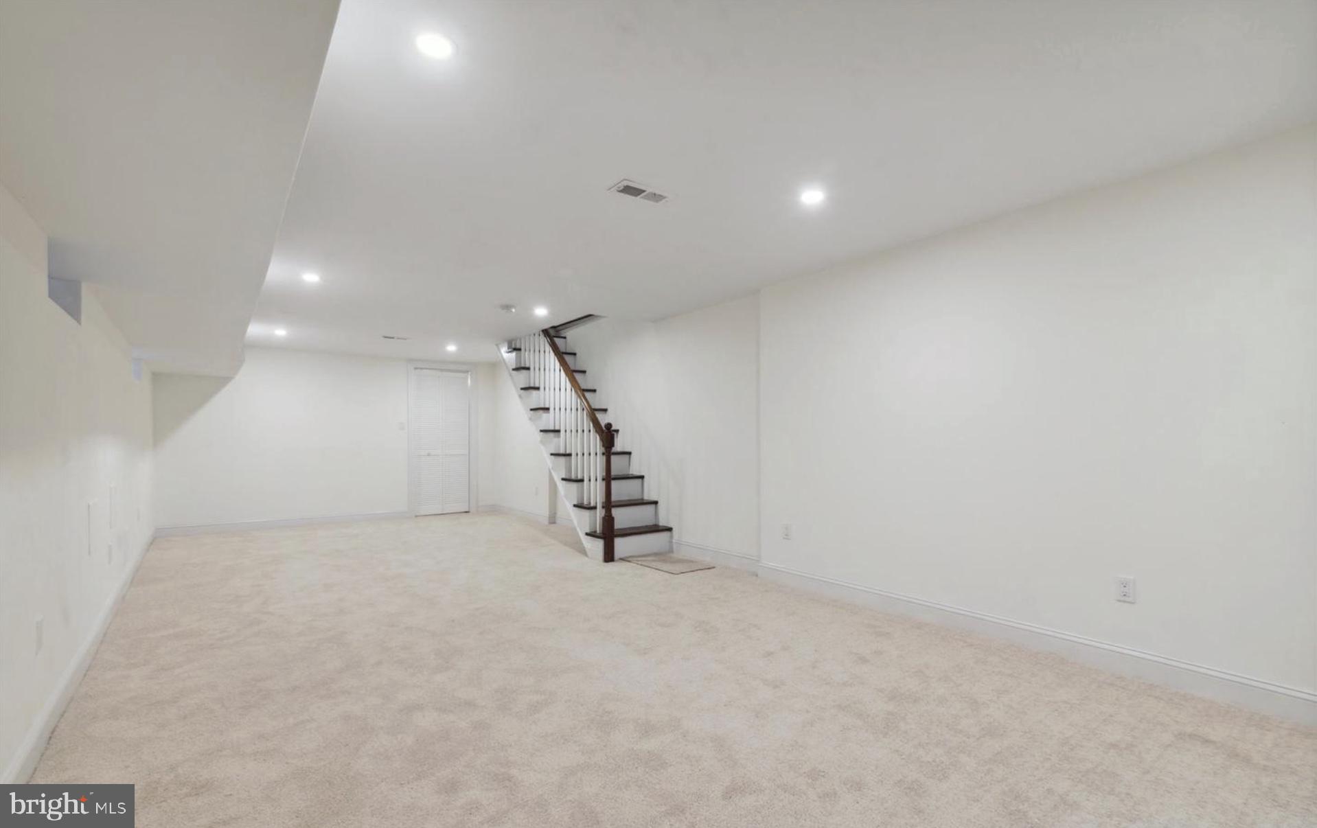 COBBS CREEK - Residential
