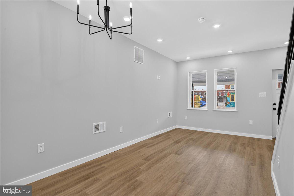 PHILADELPHIA (WEST) - Residential
