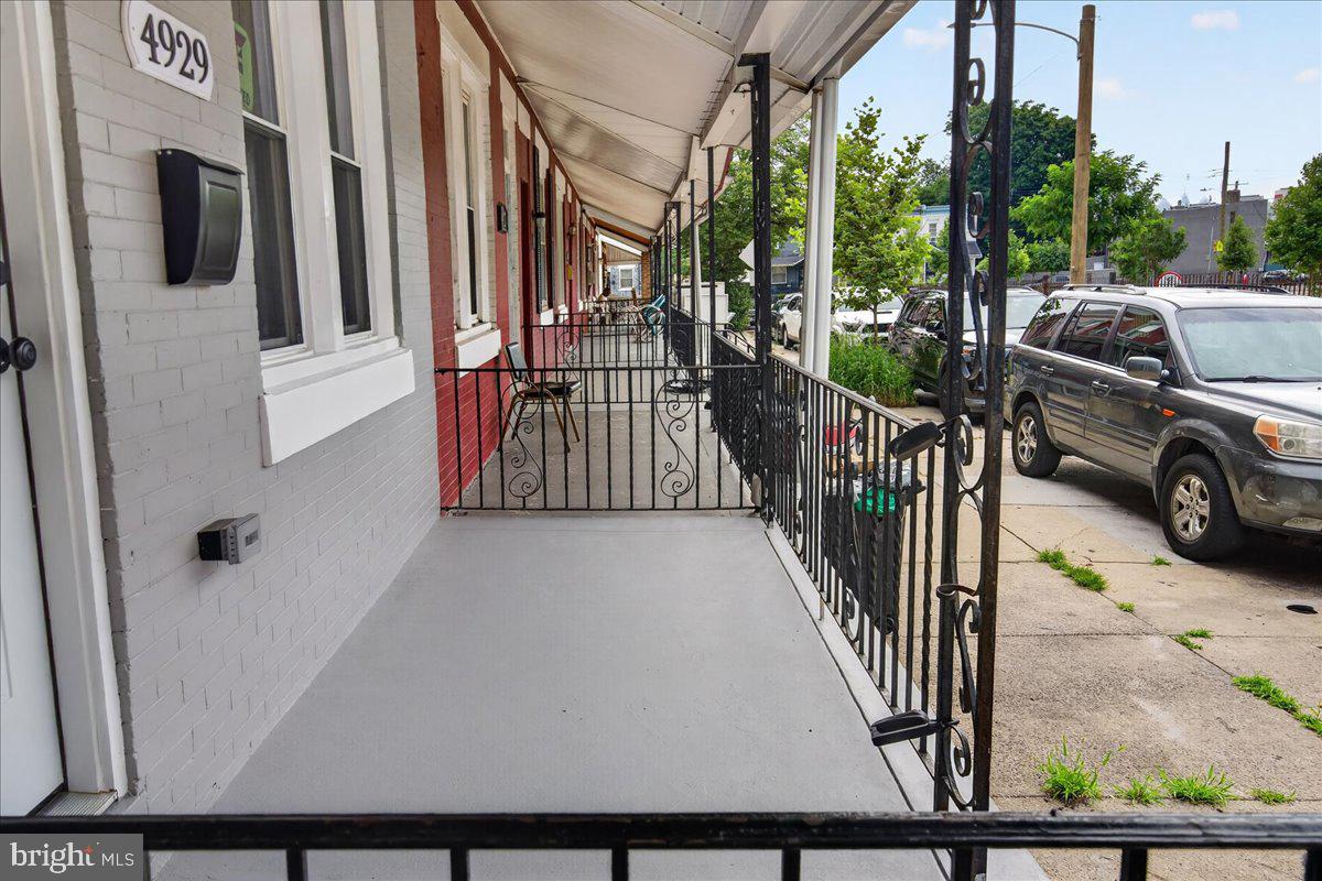 PHILADELPHIA (WEST) - Residential