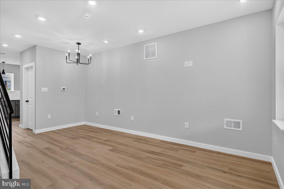 PHILADELPHIA (WEST) - Residential