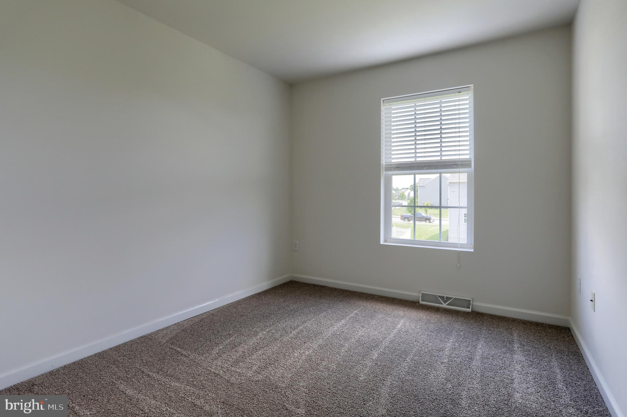 OAK HILLS - Residential