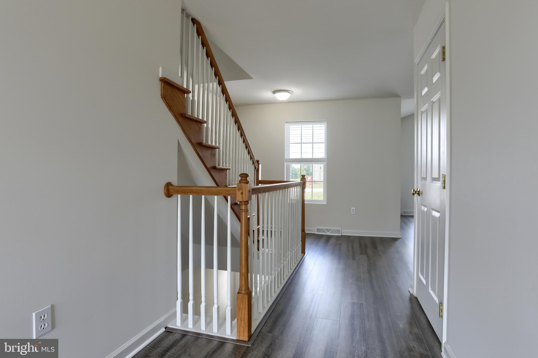 OAK HILLS - Residential