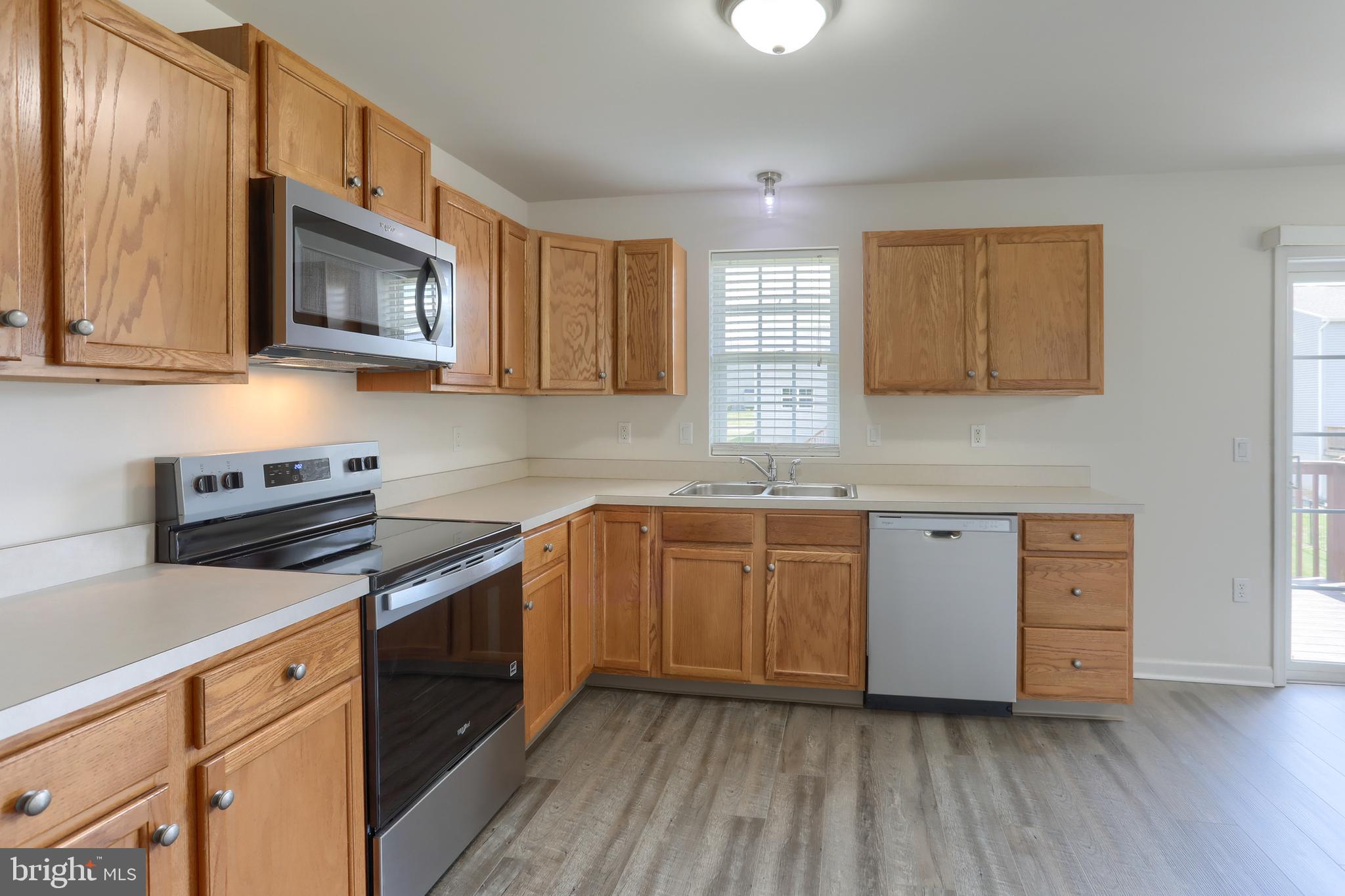 OAK HILLS - Residential