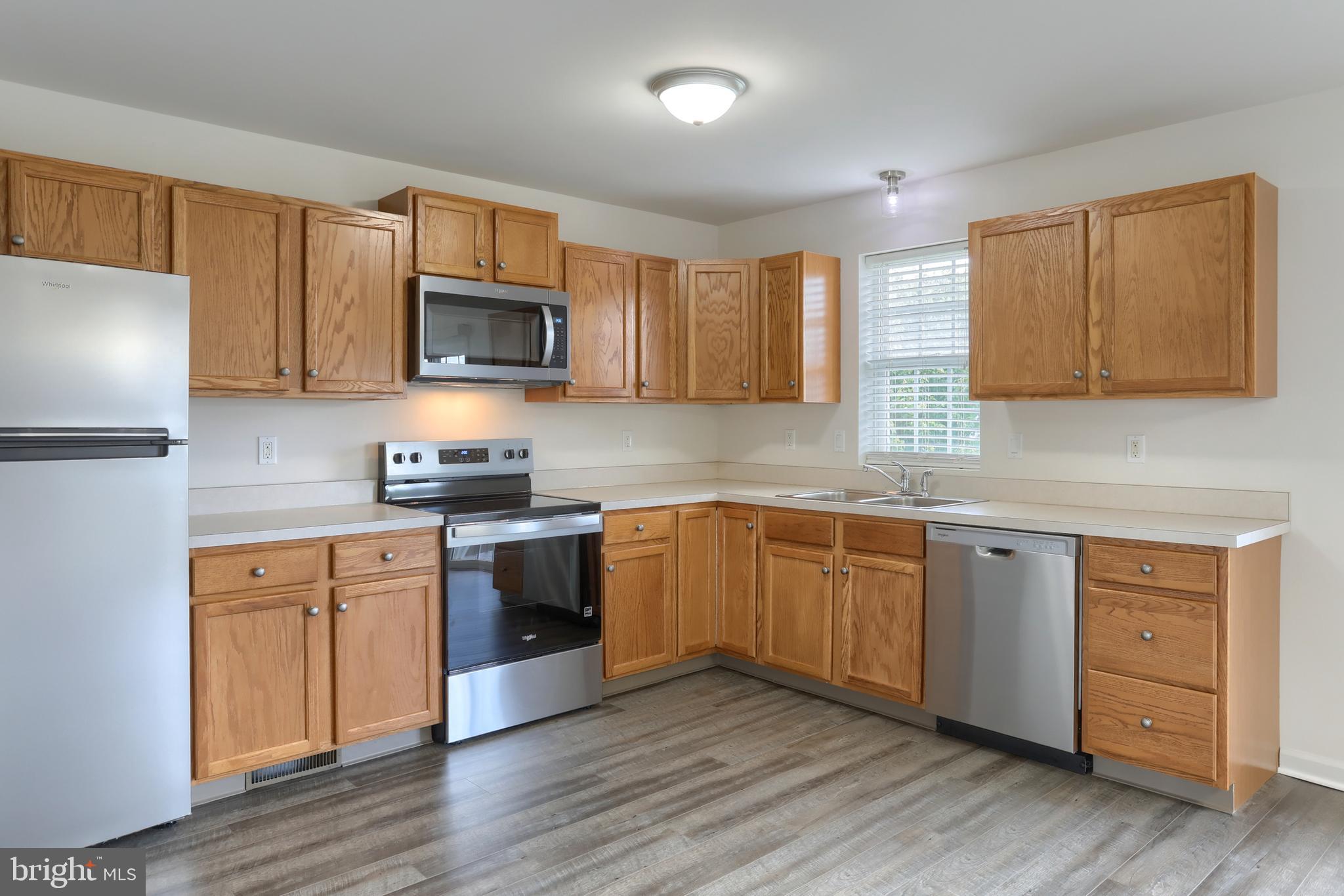 OAK HILLS - Residential