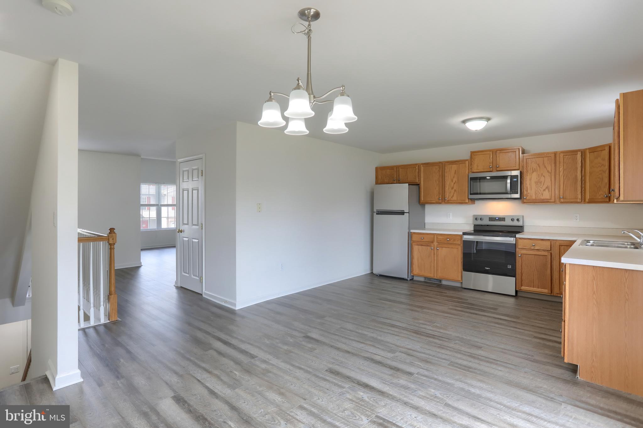 OAK HILLS - Residential