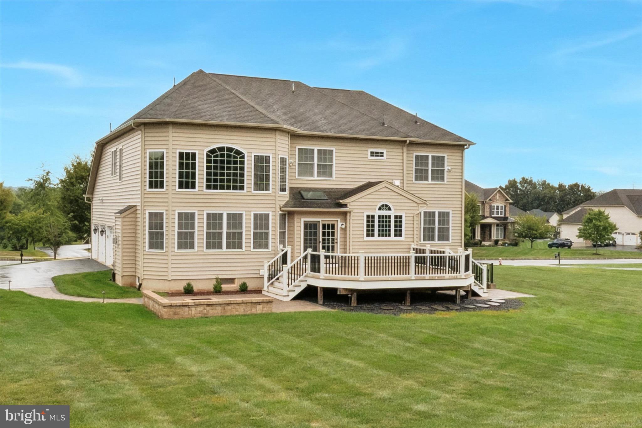 RIVERSIDE AT PROV - Residential