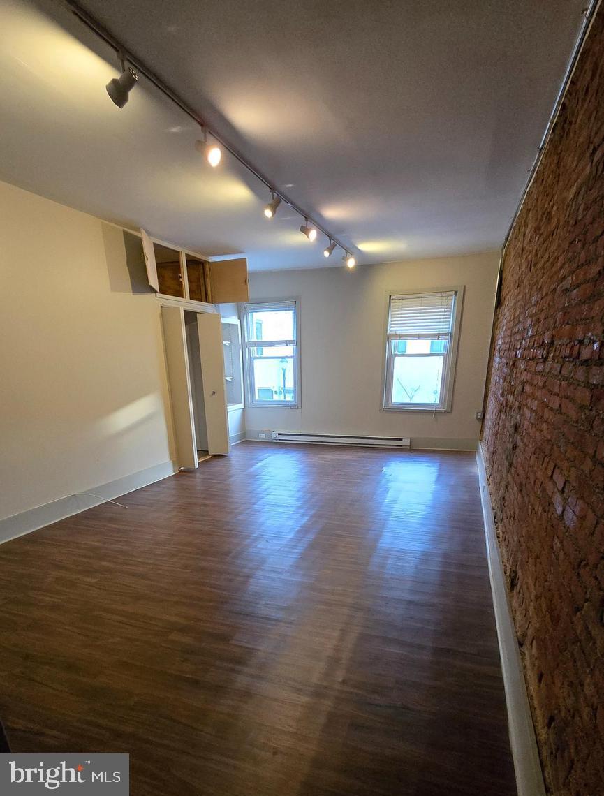 MANAYUNK - Residential Lease