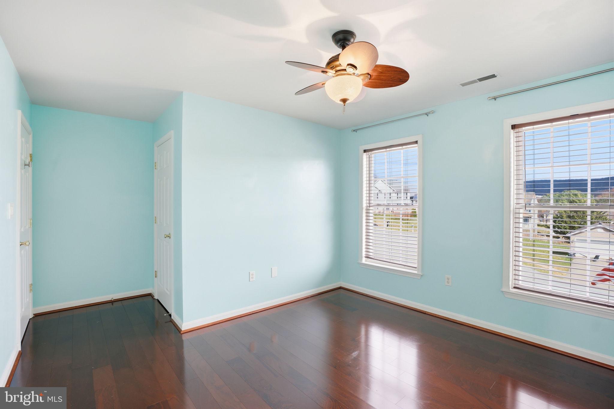 WHISPERING HILLS - Residential