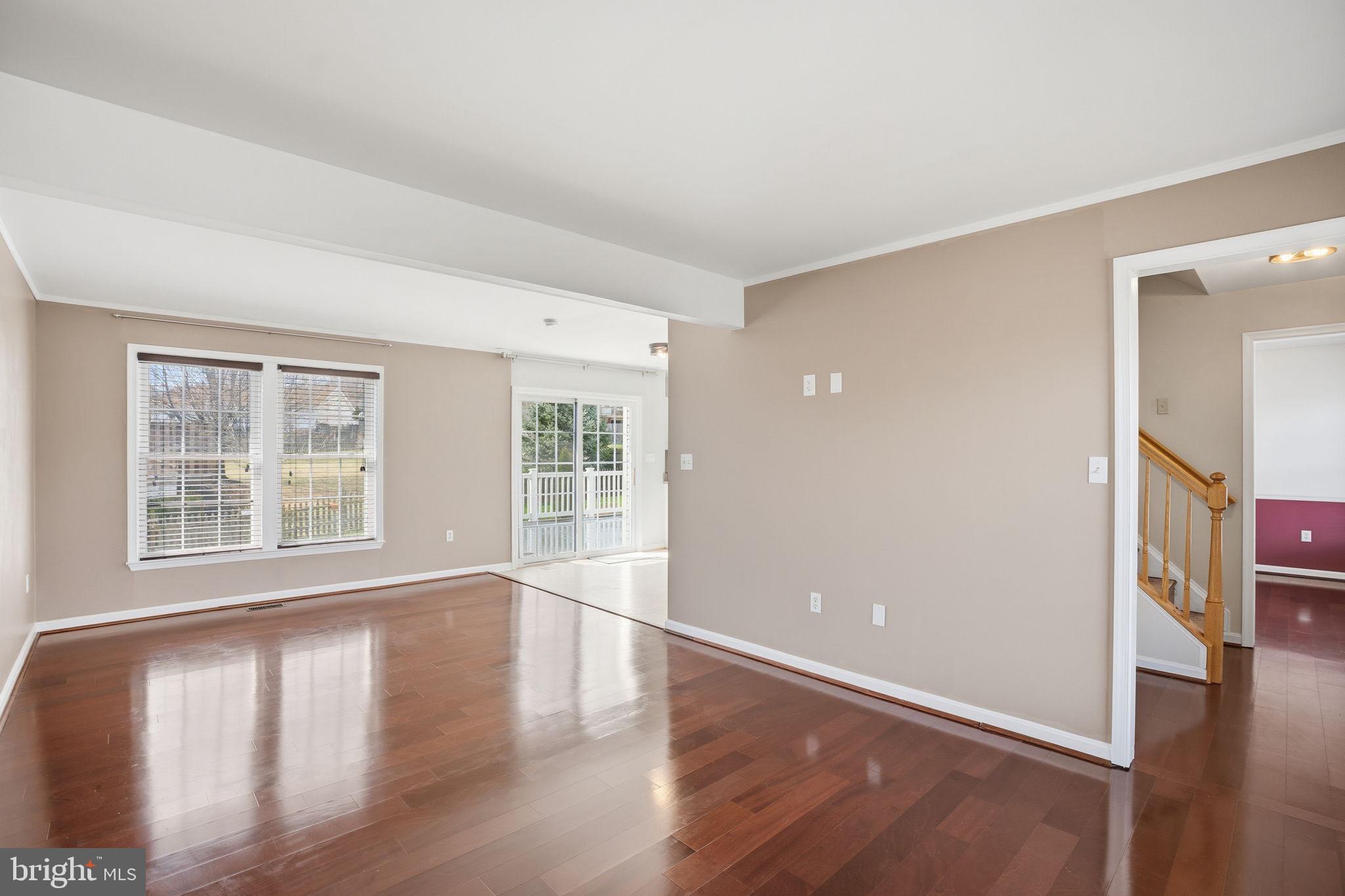 WHISPERING HILLS - Residential