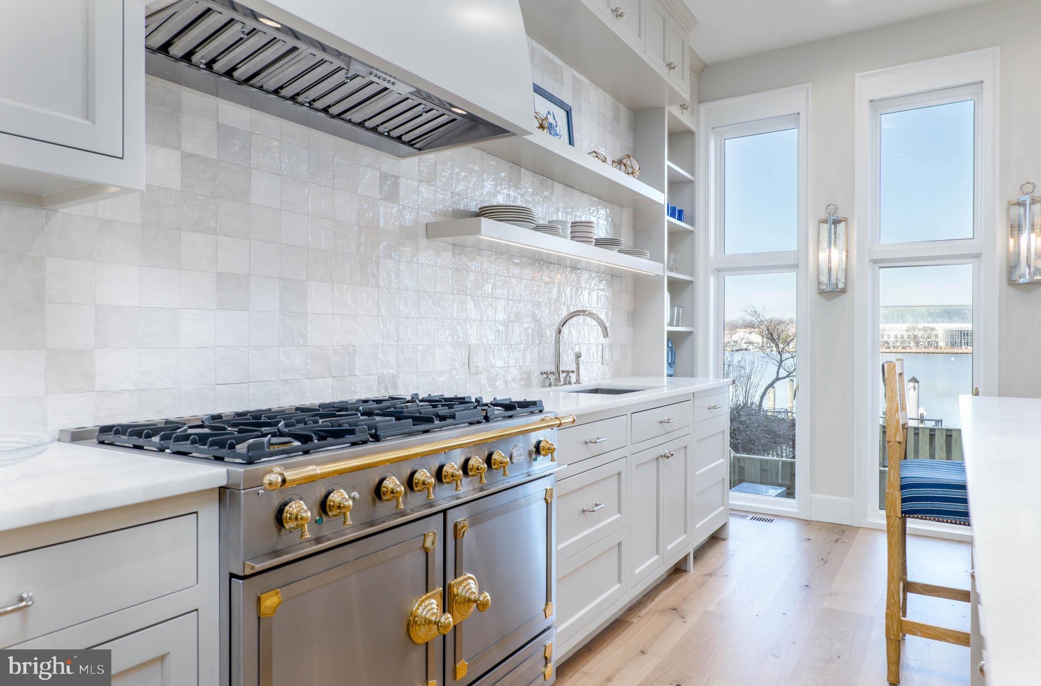 EASTPORT - Residential