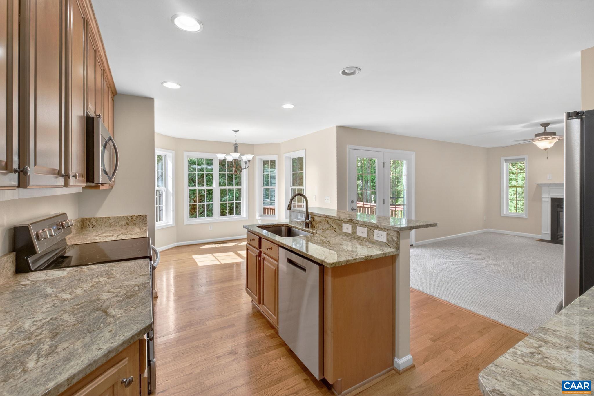 LAKE MONTICELLO - Residential