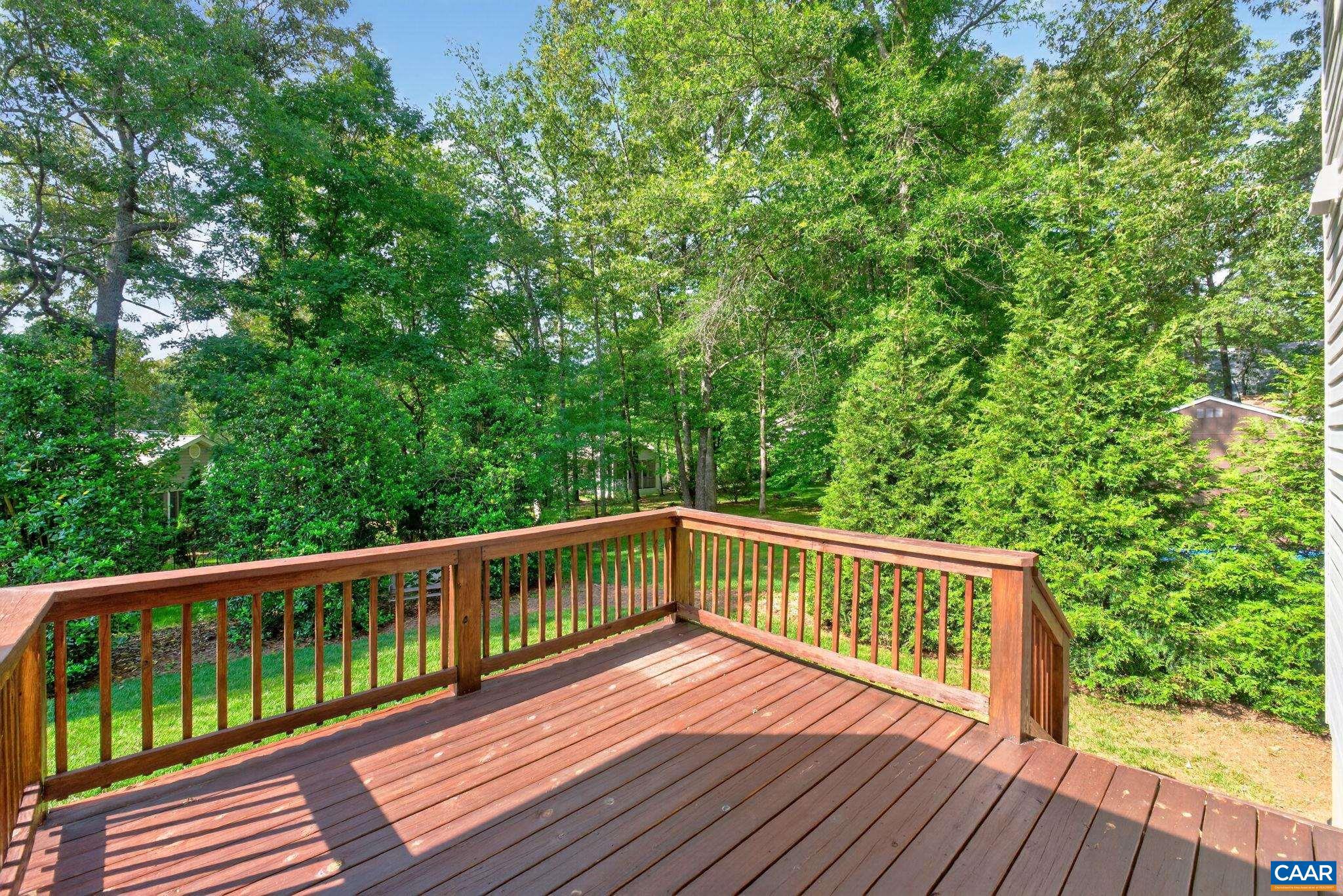 LAKE MONTICELLO - Residential