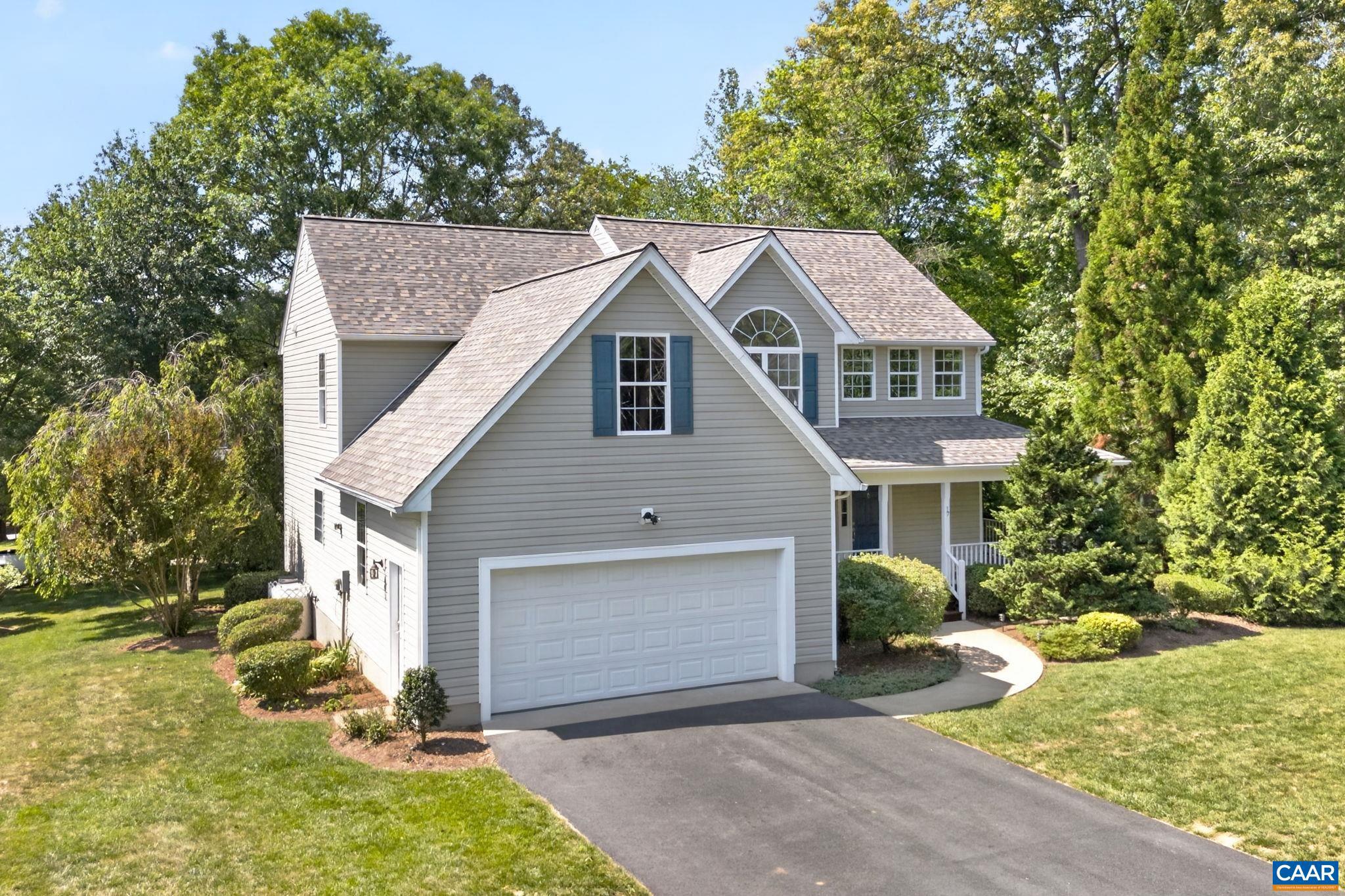LAKE MONTICELLO - Residential