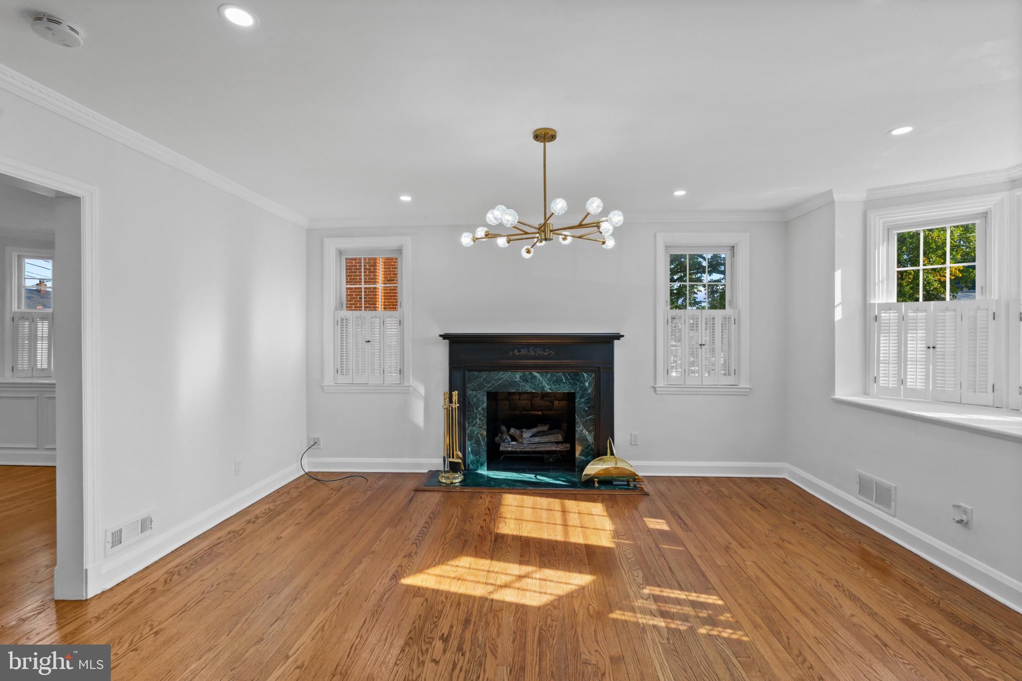 ACADEMY HEIGHTS - Residential