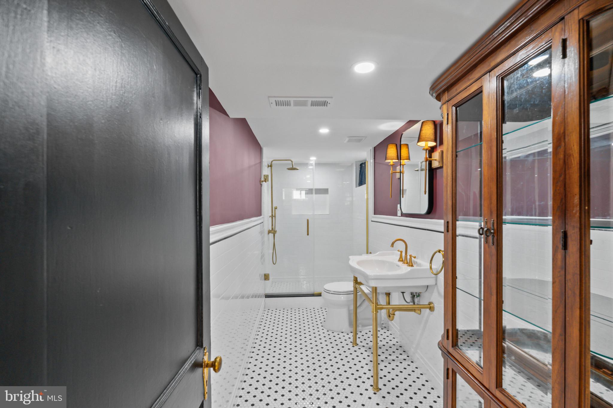 ACADEMY HEIGHTS - Residential