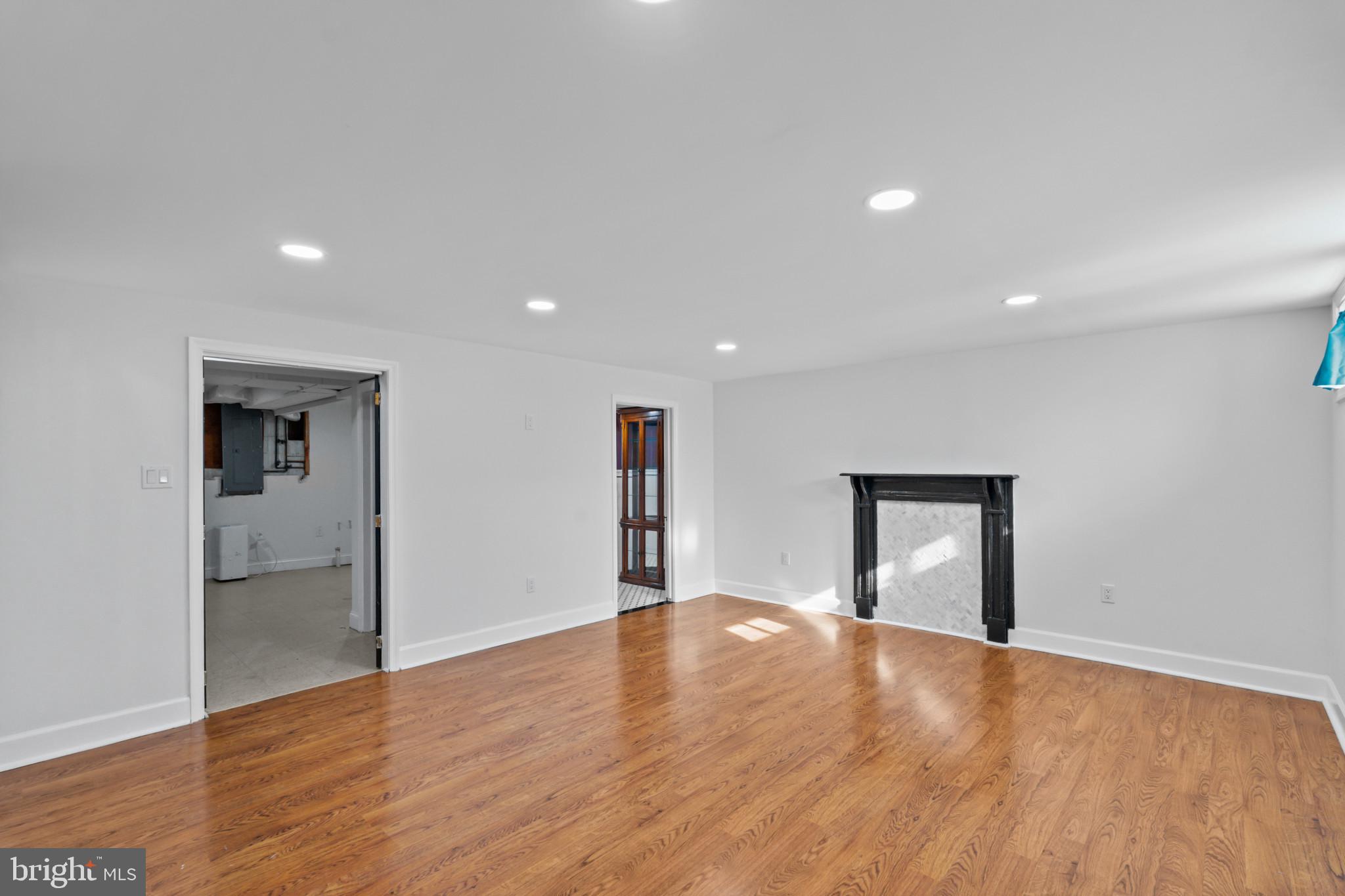 ACADEMY HEIGHTS - Residential