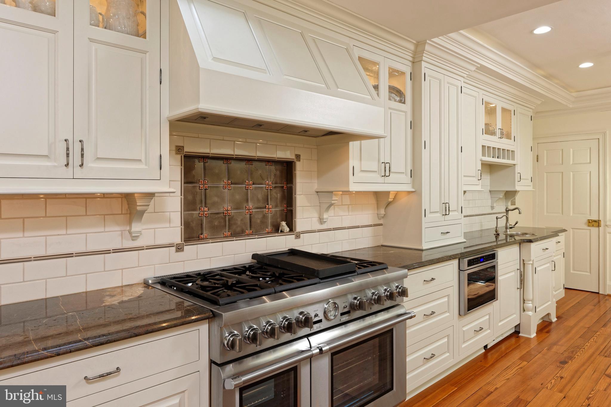 OLD TOWN ALEXANDRIA - Residential