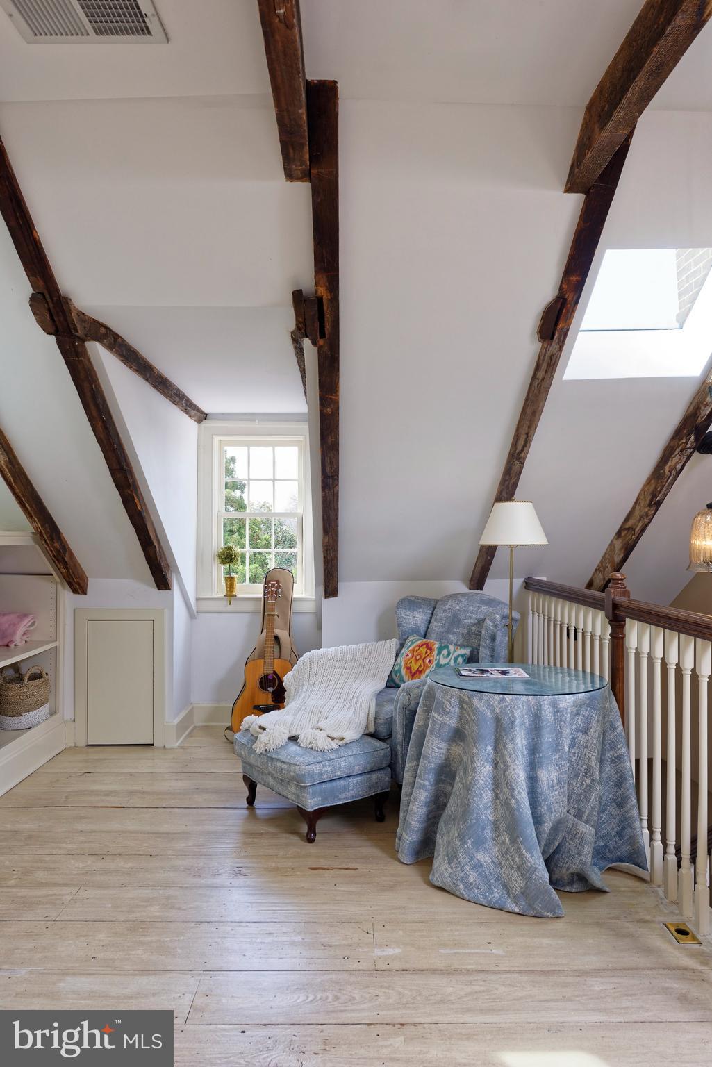 OLD TOWN ALEXANDRIA - Residential