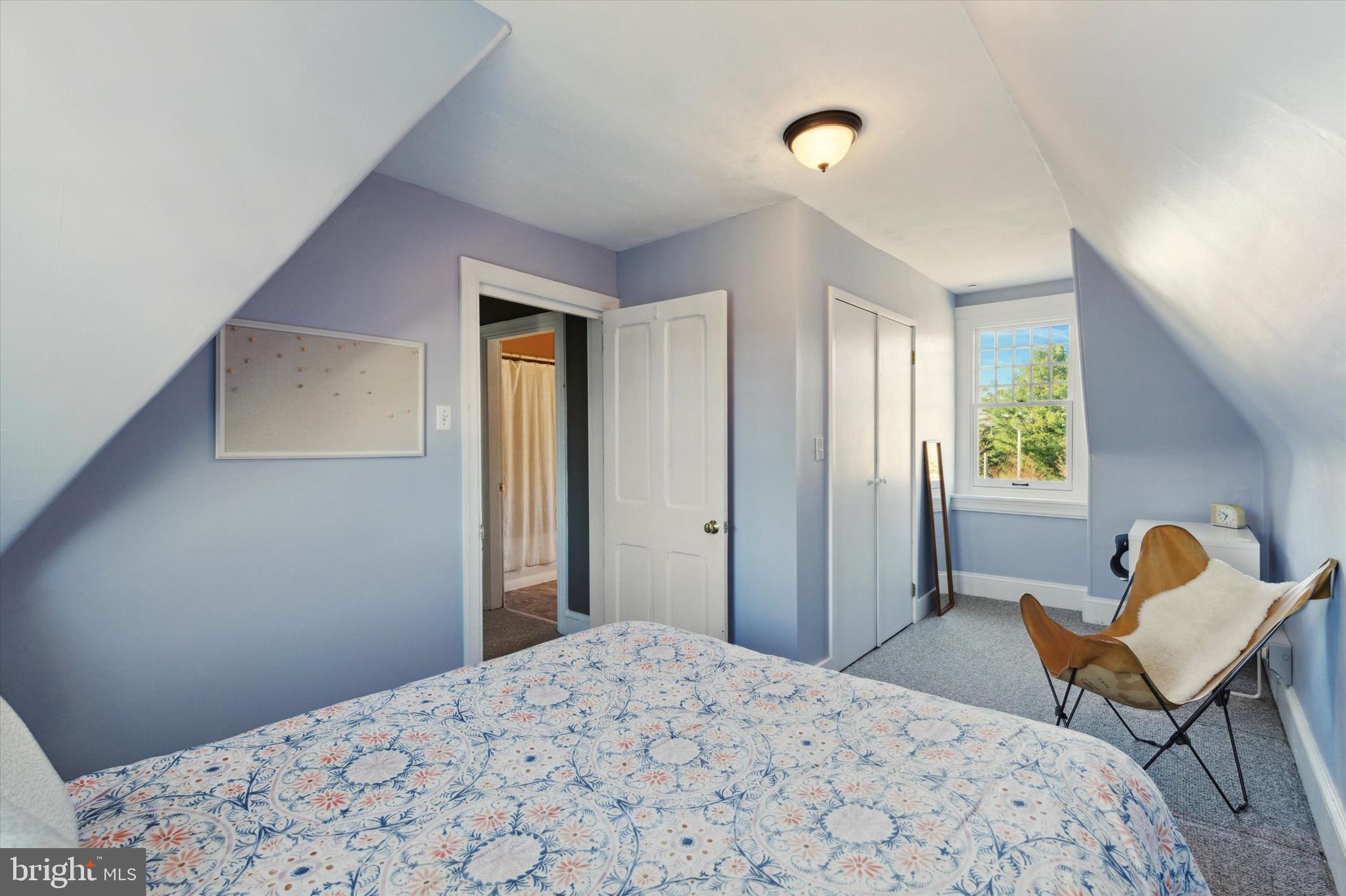 CHESTNUT HILL - Residential