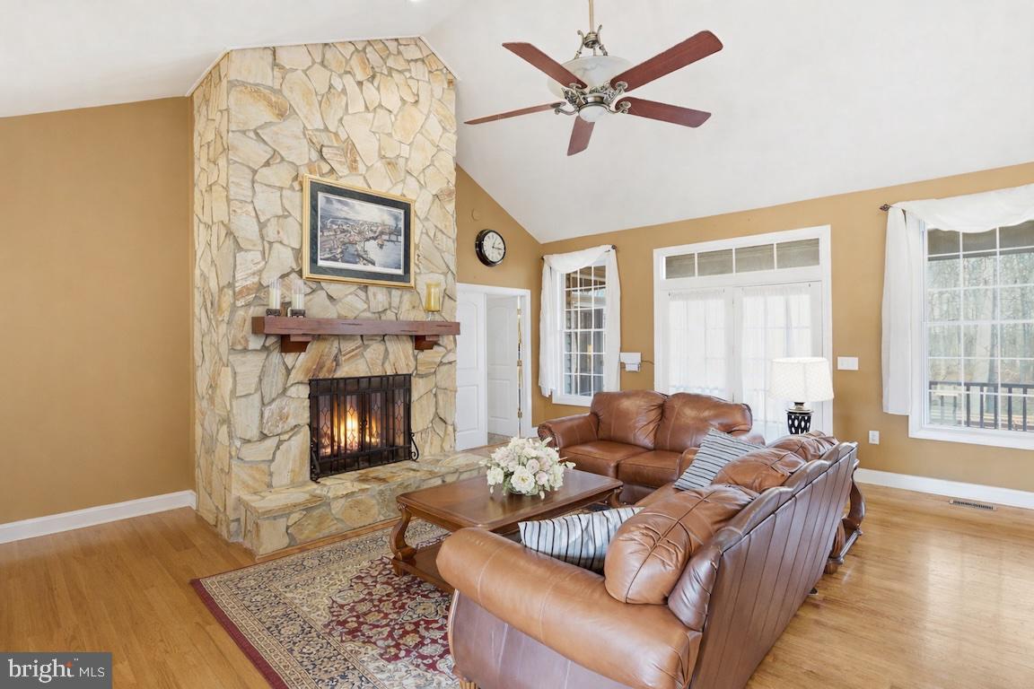 TARA WOODS - Residential