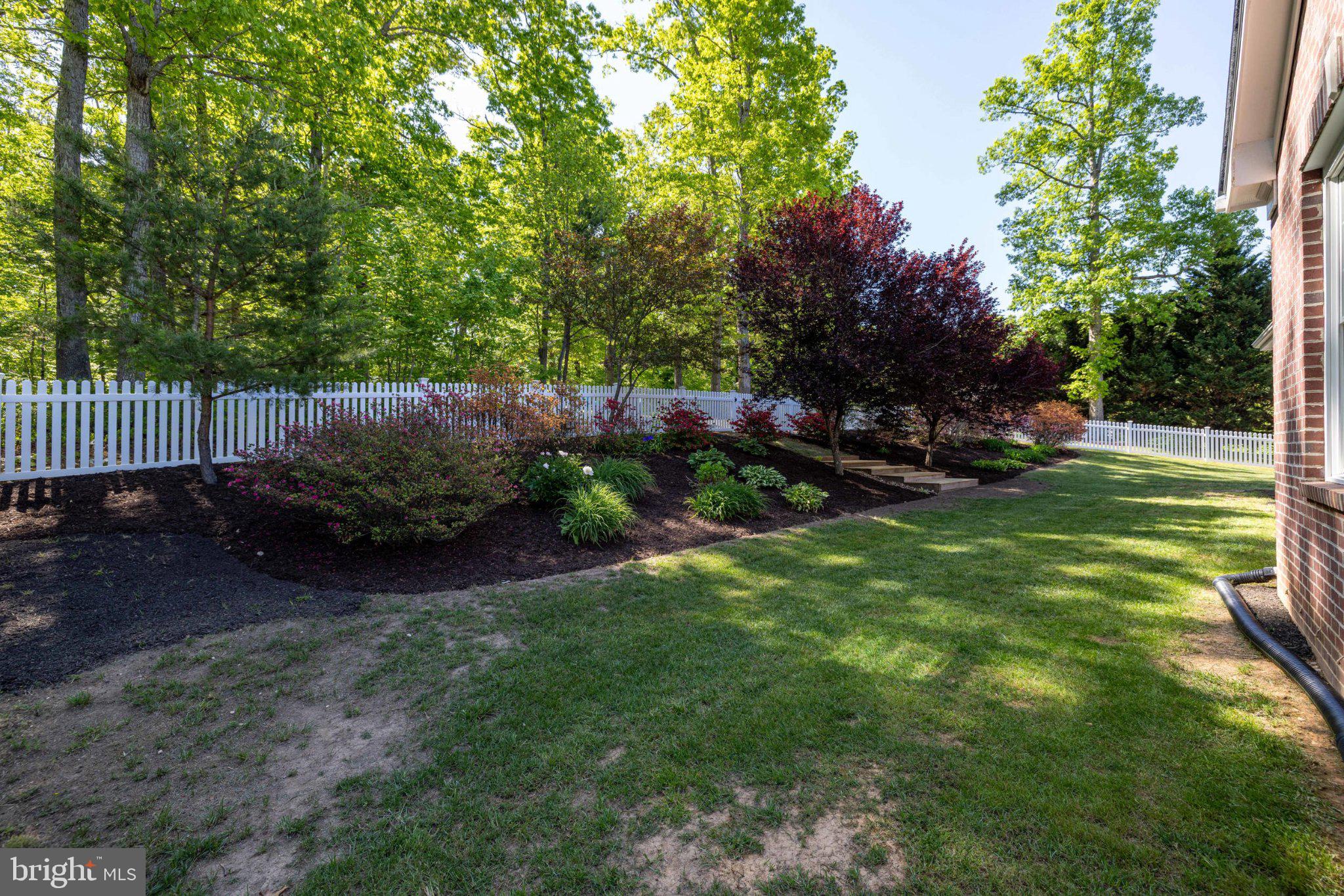 LAWSON HILLS - Residential