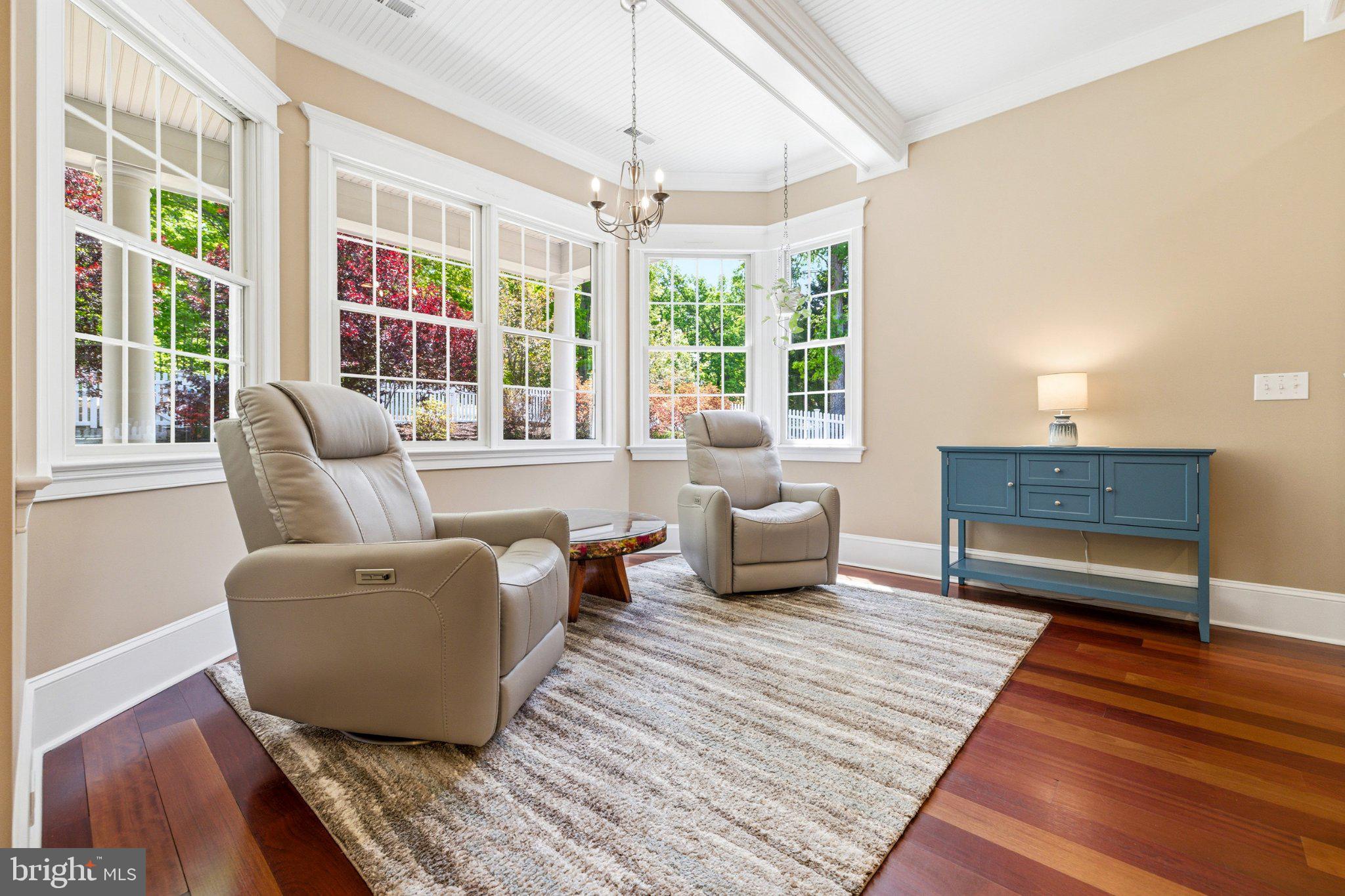 LAWSON HILLS - Residential