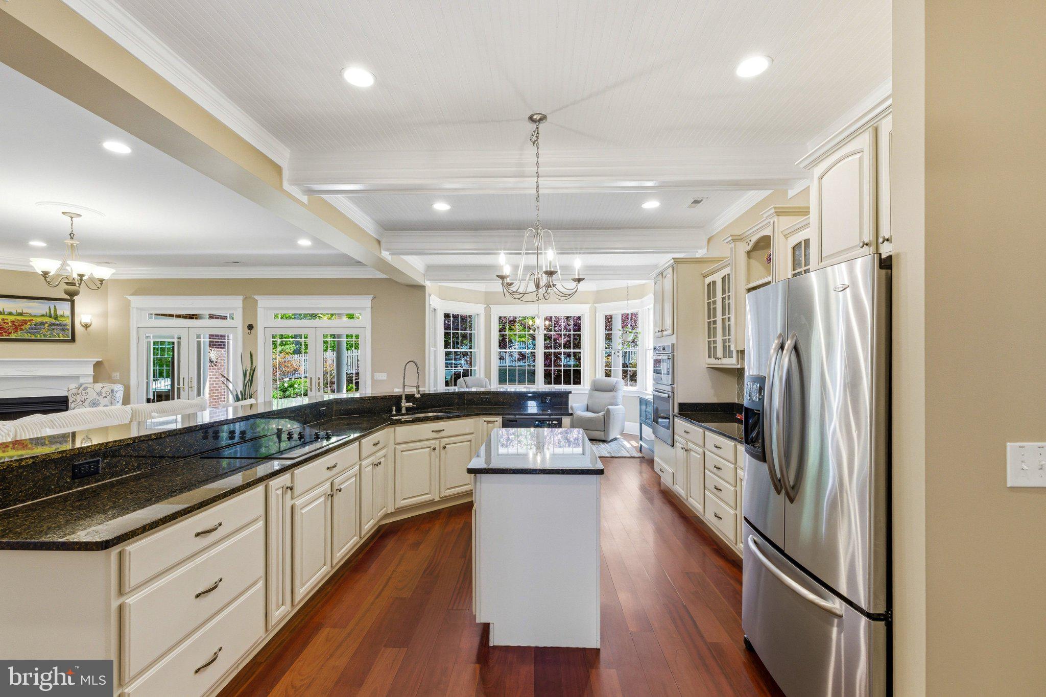 LAWSON HILLS - Residential